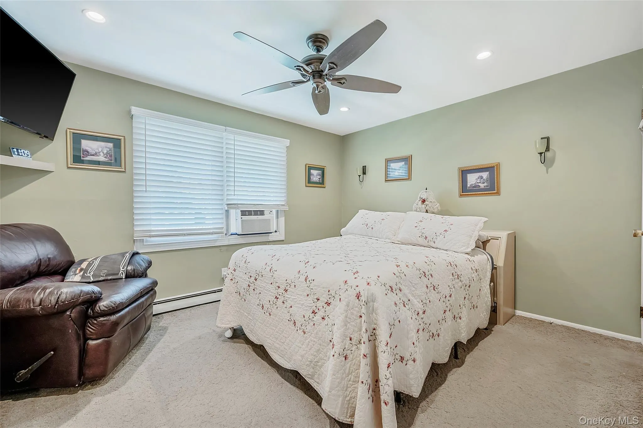 201 Oakland Avenue, Babylon, NY, 6 Bedrooms Bedrooms, 11 Rooms Rooms,3 BathroomsBathrooms,Residential,For Rent,Oakland,0,KEY933959 201 Oakland Avenue, Babylon, NY, 6 Bedrooms Bedrooms, 11 Rooms Rooms,3 BathroomsBathrooms,Residential,For Rent,Oakland,0,KEY933959