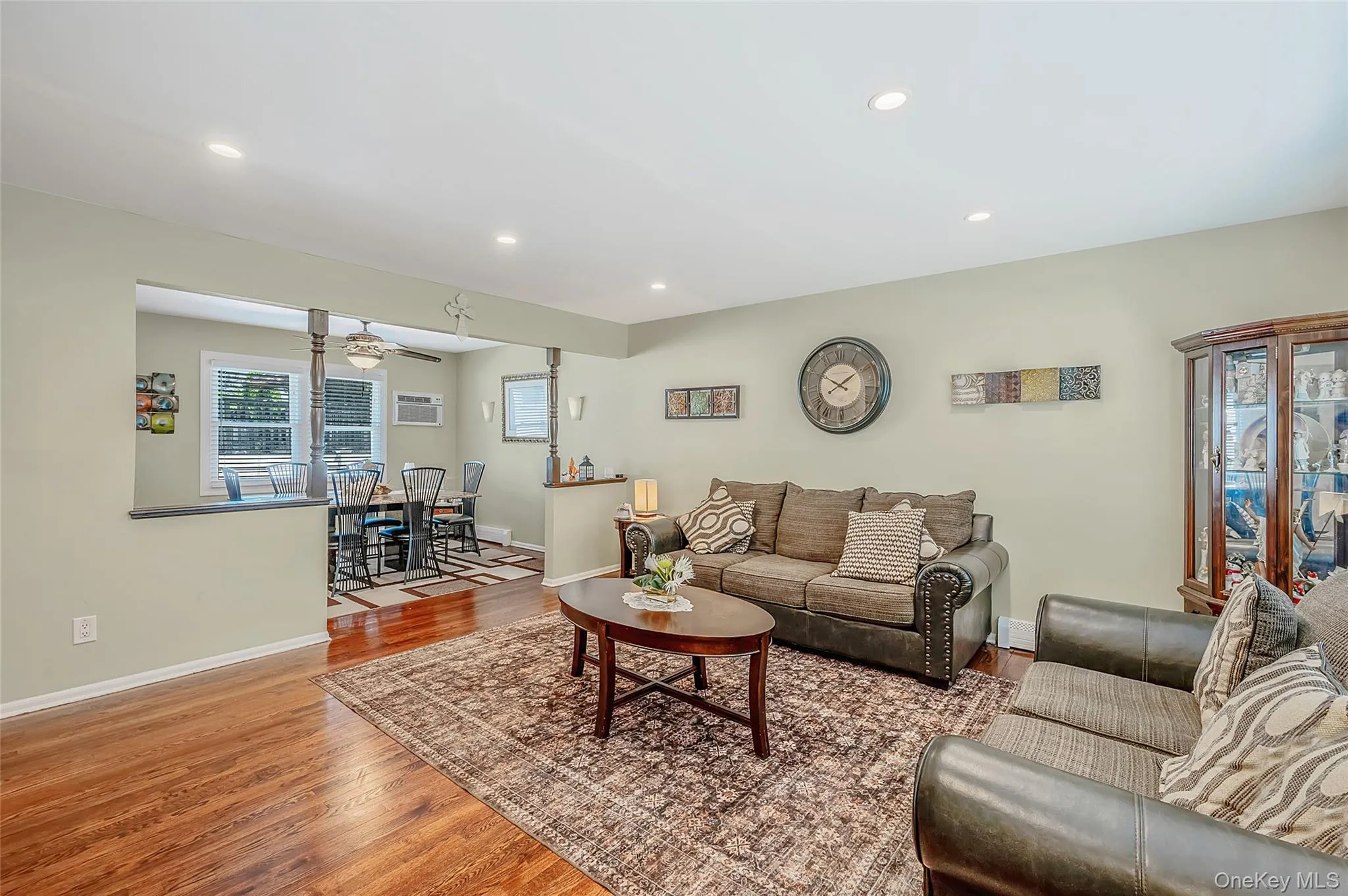 201 Oakland Avenue, Babylon, NY, 6 Bedrooms Bedrooms, 11 Rooms Rooms,3 BathroomsBathrooms,Residential,For Rent,Oakland,0,KEY933959 201 Oakland Avenue, Babylon, NY, 6 Bedrooms Bedrooms, 11 Rooms Rooms,3 BathroomsBathrooms,Residential,For Rent,Oakland,0,KEY933959