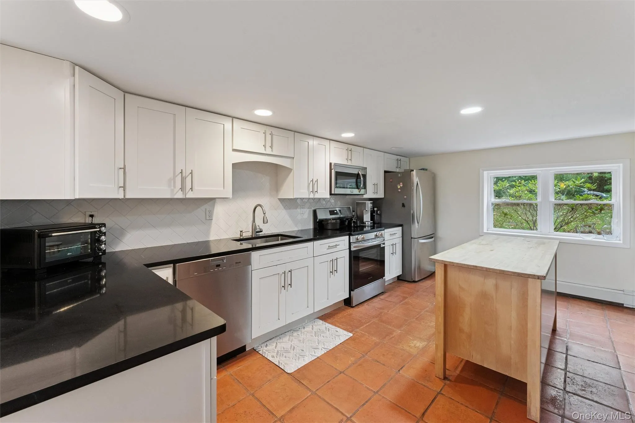 23 Old Main Road, Southampton, NY, 4 Bedrooms Bedrooms, 8 Rooms Rooms,2 BathroomsBathrooms,Residential Lease,Idx,Old Main,0,934036 23 Old Main Road, Southampton, NY, 4 Bedrooms Bedrooms, 8 Rooms Rooms,2 BathroomsBathrooms,Residential Lease,Idx,Old Main,0,934036