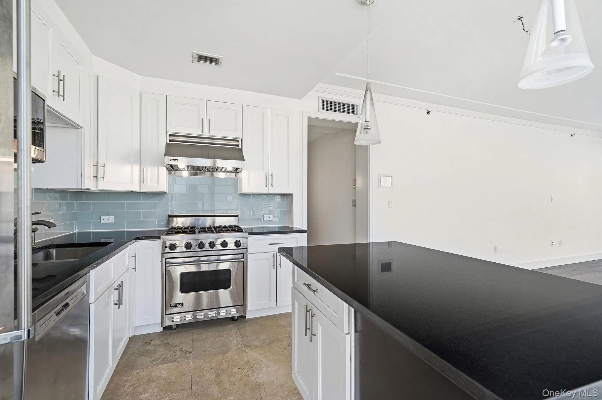 1 Renaissance Square, White Plains, NY, 3 Bedrooms Bedrooms, 6 Rooms Rooms,3 BathroomsBathrooms,Residential,For Rent,Renaissance,0,934156 1 Renaissance Square, White Plains, NY, 3 Bedrooms Bedrooms, 6 Rooms Rooms,3 BathroomsBathrooms,Residential,For Rent,Renaissance,0,934156