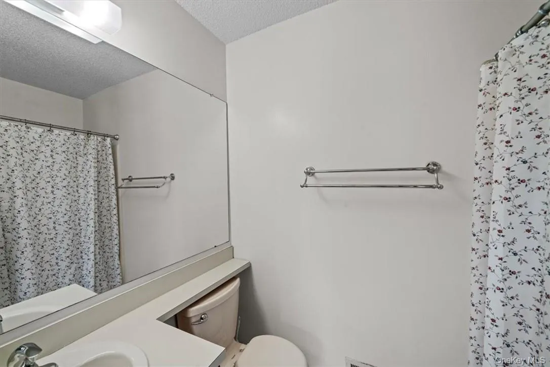 6 Cumberland Court, Peekskill, NY, 2 Bedrooms Bedrooms, 5 Rooms Rooms,2 BathroomsBathrooms,Residential Lease,Idx,Cumberland,0,934188 6 Cumberland Court, Peekskill, NY, 2 Bedrooms Bedrooms, 5 Rooms Rooms,2 BathroomsBathrooms,Residential Lease,Idx,Cumberland,0,934188