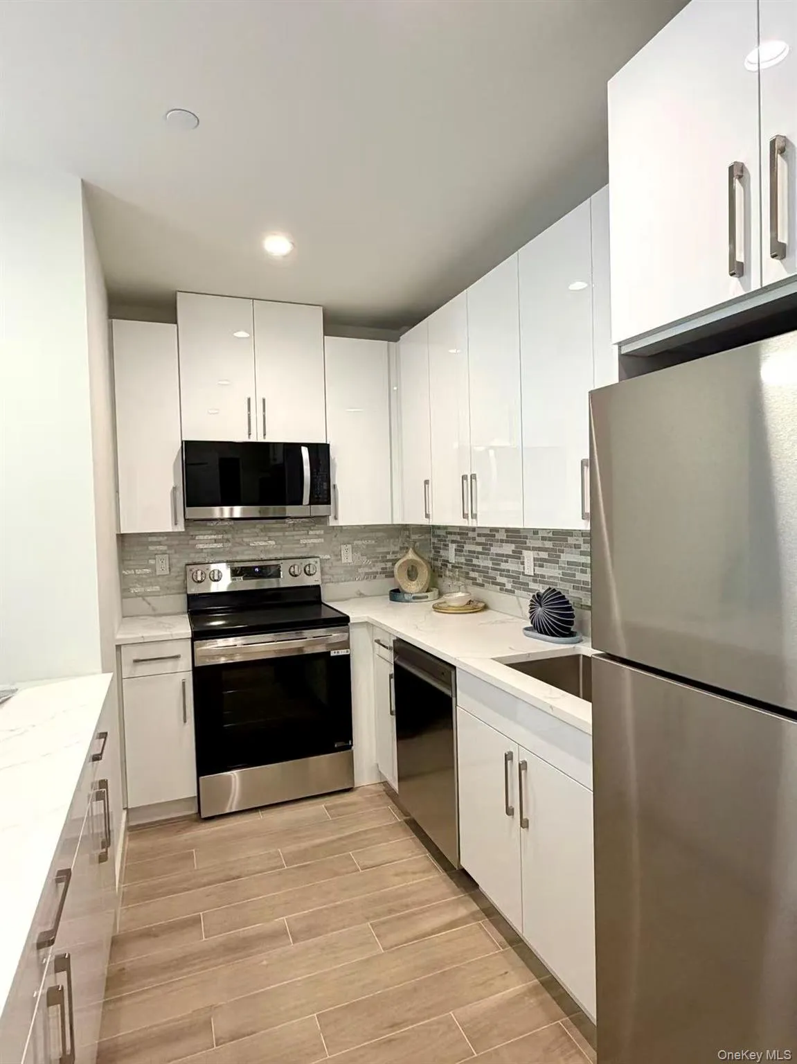 4009 29th Street, New York, NY, 2 Bedrooms Bedrooms, 5 Rooms Rooms,2 BathroomsBathrooms,Residential Lease,Idx,29th,0,934199 4009 29th Street, New York, NY, 2 Bedrooms Bedrooms, 5 Rooms Rooms,2 BathroomsBathrooms,Residential Lease,Idx,29th,0,934199