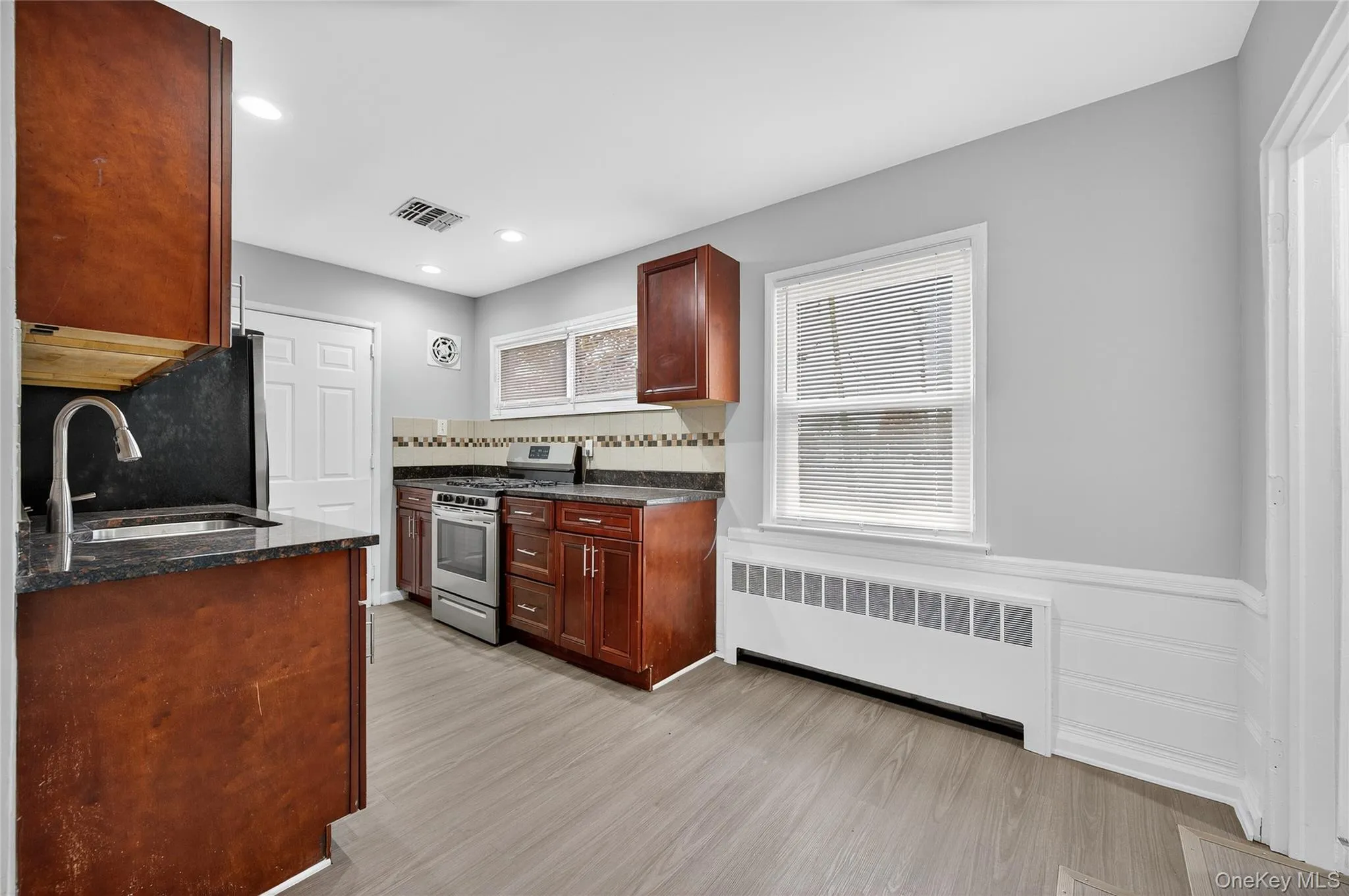 552 Old Country Road, Oyster Bay, NY, 5 Bedrooms Bedrooms, 7 Rooms Rooms,1 BathroomBathrooms,Residential Lease,Idx,Old Country,0,934217 552 Old Country Road, Oyster Bay, NY, 5 Bedrooms Bedrooms, 7 Rooms Rooms,1 BathroomBathrooms,Residential Lease,Idx,Old Country,0,934217