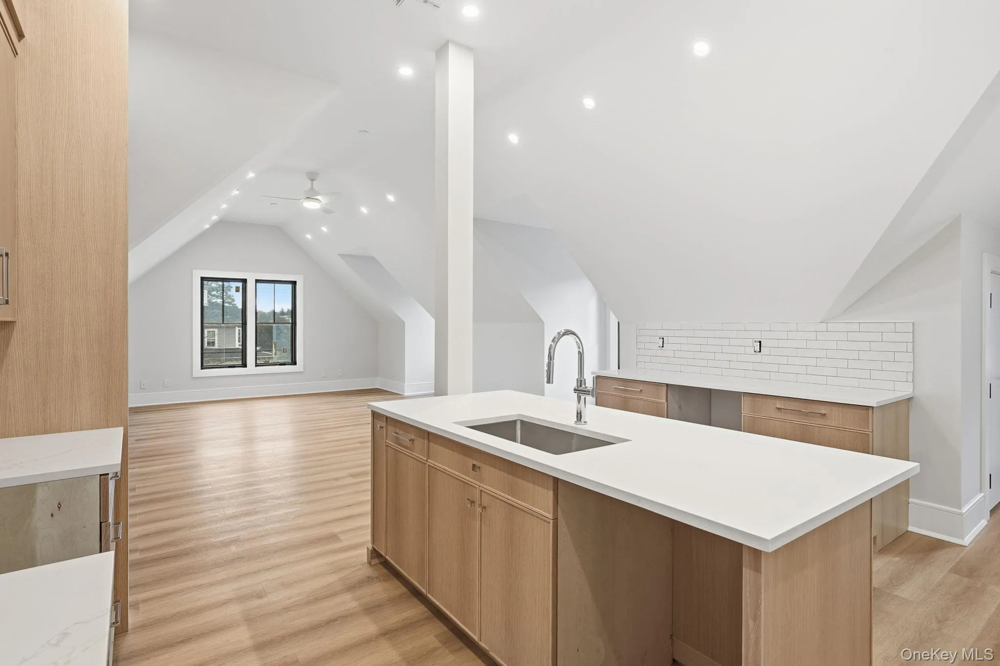 34 Clinton Avenue, Greenburgh, NY, 2 Bedrooms Bedrooms, 5 Rooms Rooms,2 BathroomsBathrooms,Residential Lease,Idx,Clinton,0,934243 34 Clinton Avenue, Greenburgh, NY, 2 Bedrooms Bedrooms, 5 Rooms Rooms,2 BathroomsBathrooms,Residential Lease,Idx,Clinton,0,934243