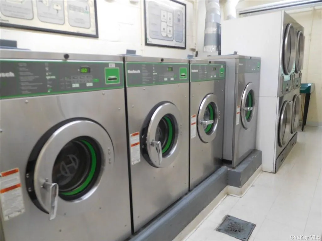 Laundry conveniently located on Lobby Level Laundry conveniently located on Lobby Level