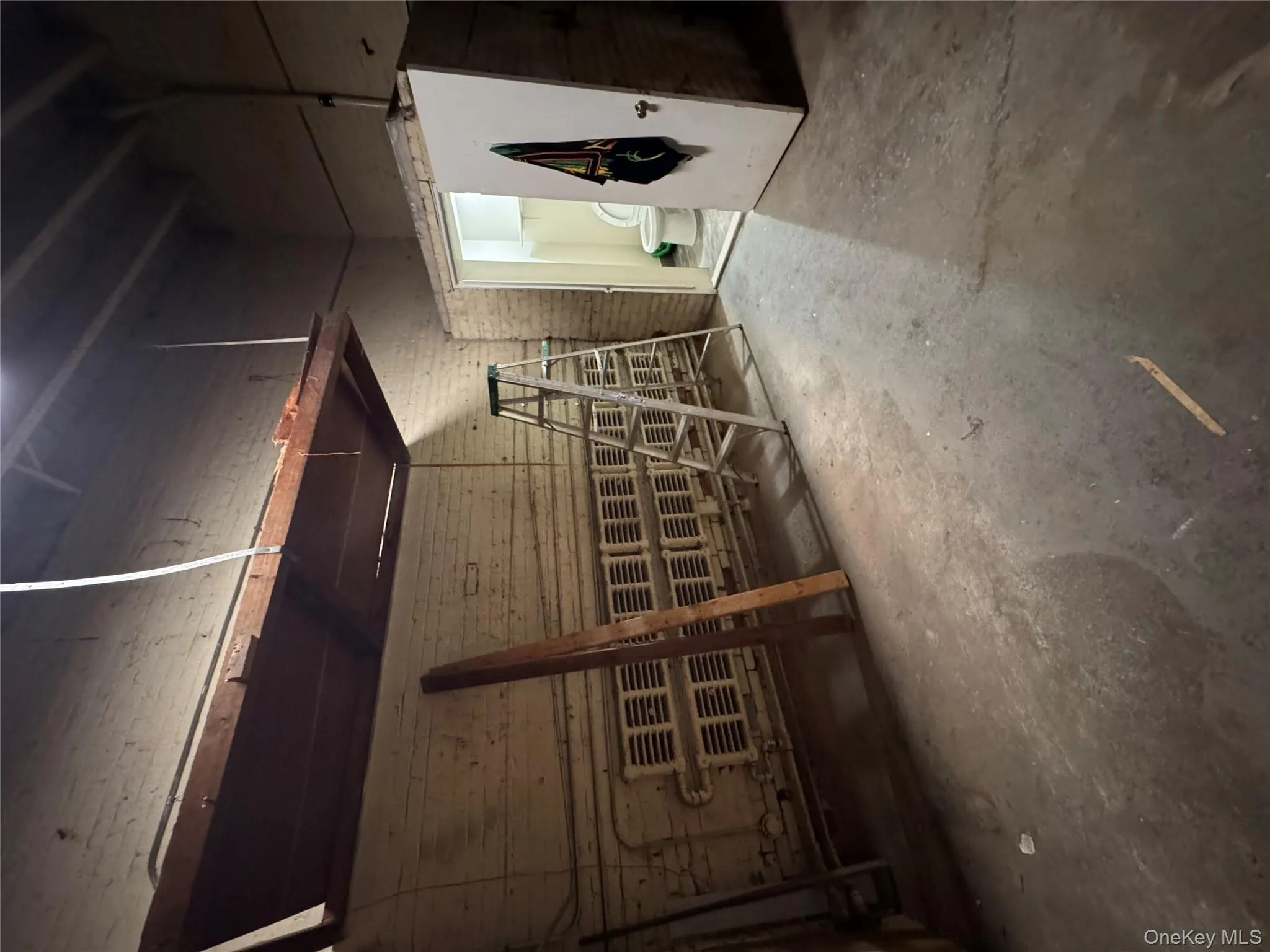 extra space if wanted with shared bath extra space if wanted with shared bath