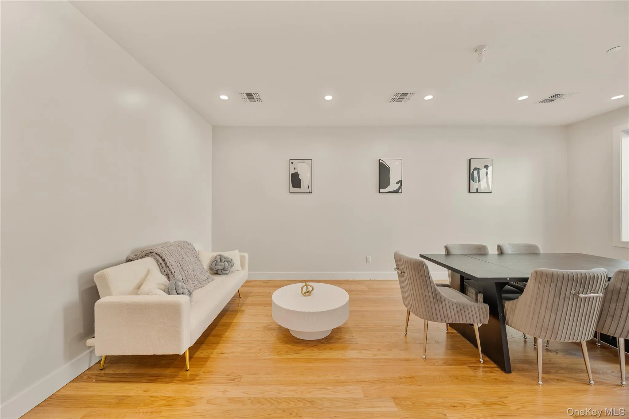 17 Lazer Court, Ramapo, NY, 5 Bedrooms Bedrooms, 10 Rooms Rooms,2 BathroomsBathrooms,Residential,For Rent,Lazer,0,934294 17 Lazer Court, Ramapo, NY, 5 Bedrooms Bedrooms, 10 Rooms Rooms,2 BathroomsBathrooms,Residential,For Rent,Lazer,0,934294