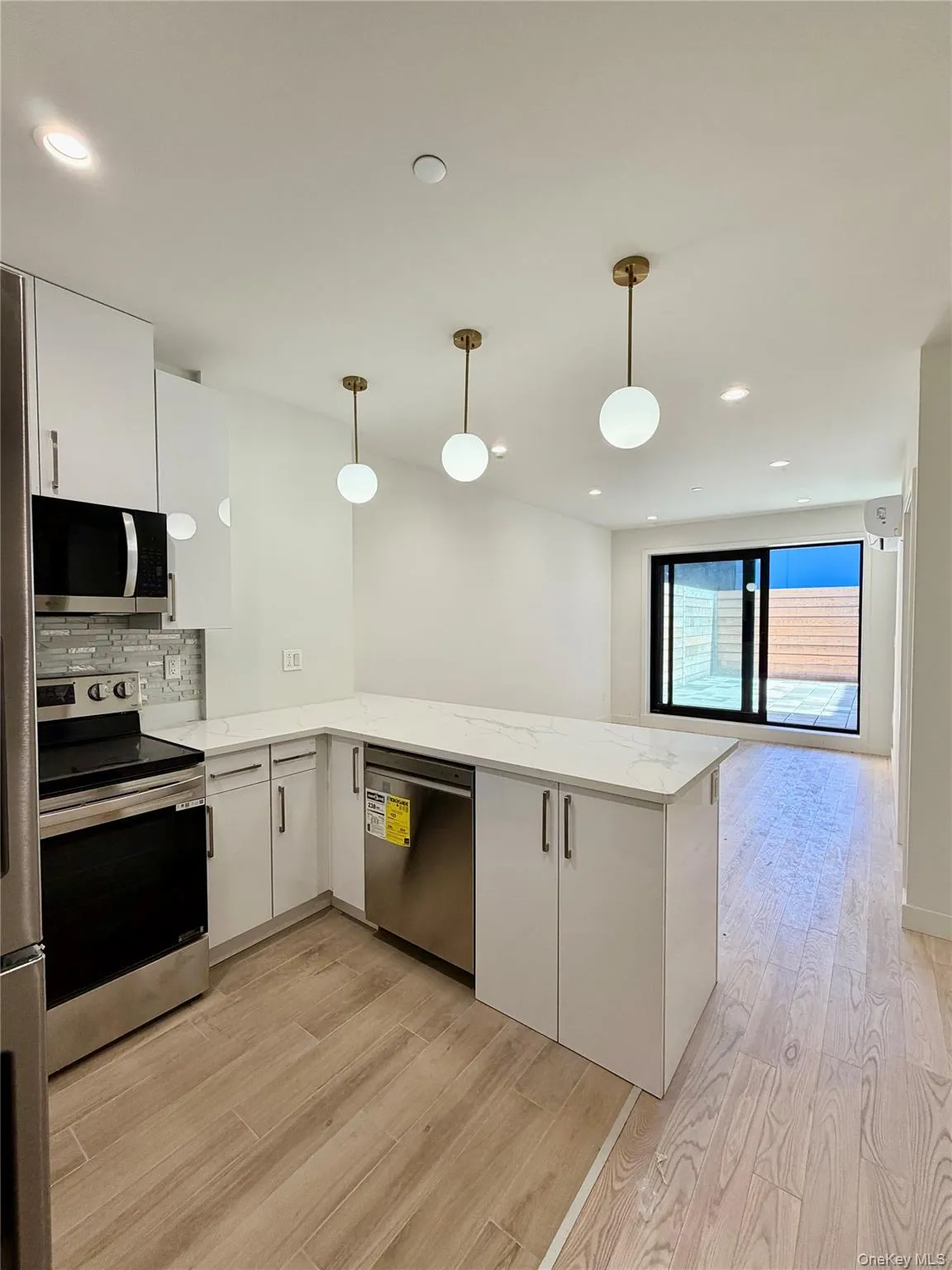 40-09 29th Street, New York, NY, 1 Bedroom Bedrooms, 3 Rooms Rooms,1 BathroomBathrooms,Residential Lease,Idx,29th,0,934333 40-09 29th Street, New York, NY, 1 Bedroom Bedrooms, 3 Rooms Rooms,1 BathroomBathrooms,Residential Lease,Idx,29th,0,934333