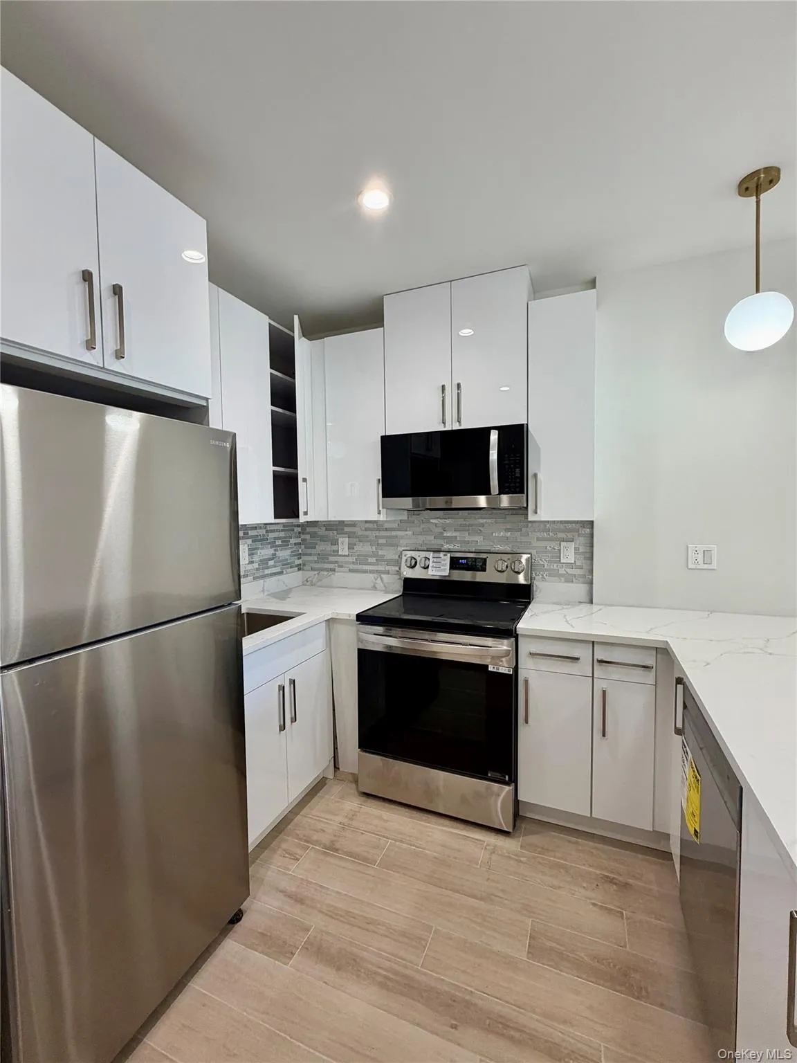 40-09 29th Street, New York, NY, 1 Bedroom Bedrooms, 3 Rooms Rooms,1 BathroomBathrooms,Residential Lease,Idx,29th,0,934333 40-09 29th Street, New York, NY, 1 Bedroom Bedrooms, 3 Rooms Rooms,1 BathroomBathrooms,Residential Lease,Idx,29th,0,934333
