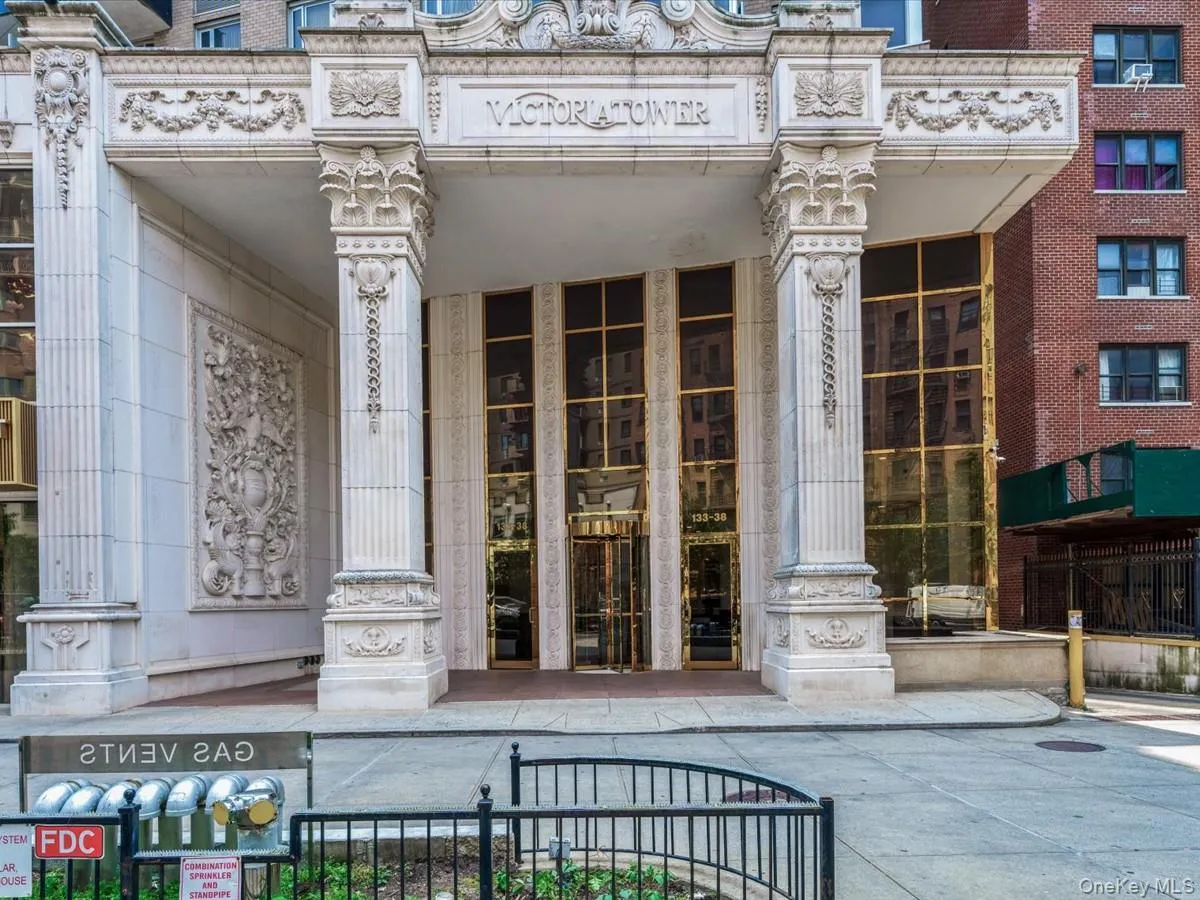 Entrance to property Entrance to property