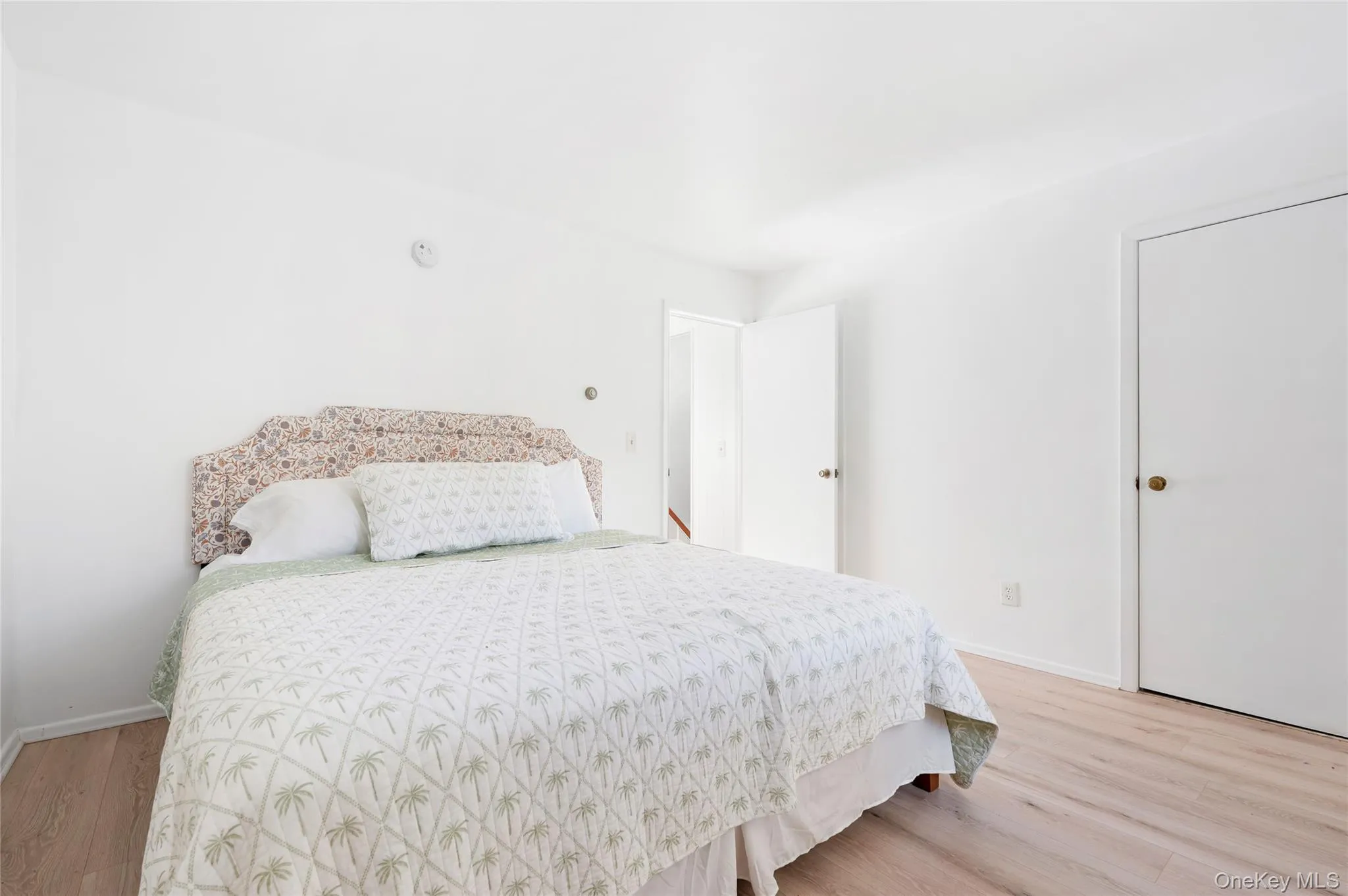 16 Peconic Road, Southampton, NY, 3 Bedrooms Bedrooms, 6 Rooms Rooms,2 BathroomsBathrooms,Residential Lease,Idx,Peconic,0,934391 16 Peconic Road, Southampton, NY, 3 Bedrooms Bedrooms, 6 Rooms Rooms,2 BathroomsBathrooms,Residential Lease,Idx,Peconic,0,934391