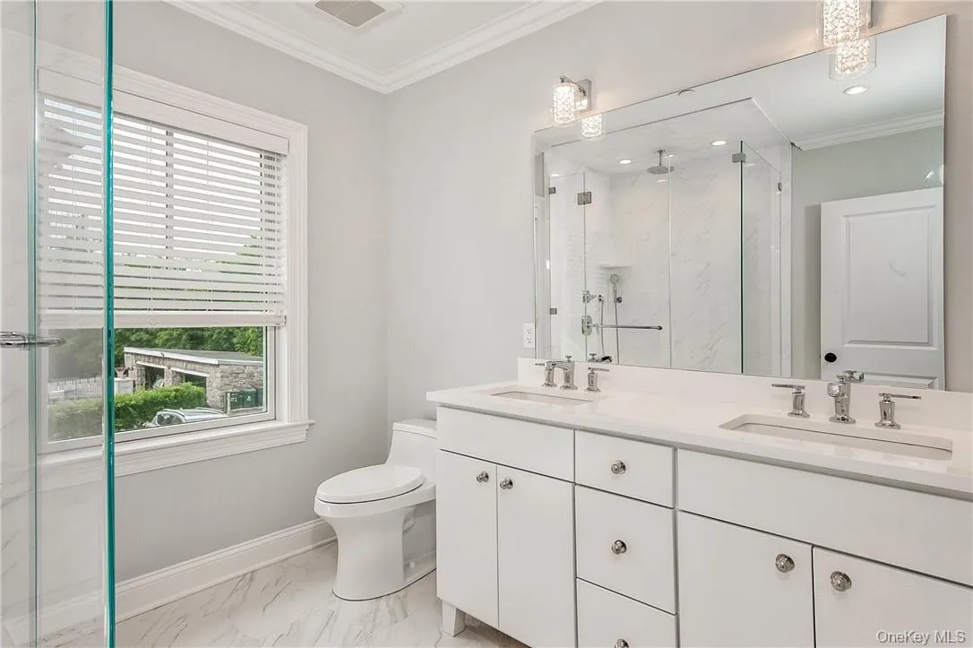 BEAUTIFUL WHITE MARBLE MASTER BATHROOM BEAUTIFUL WHITE MARBLE MASTER BATHROOM