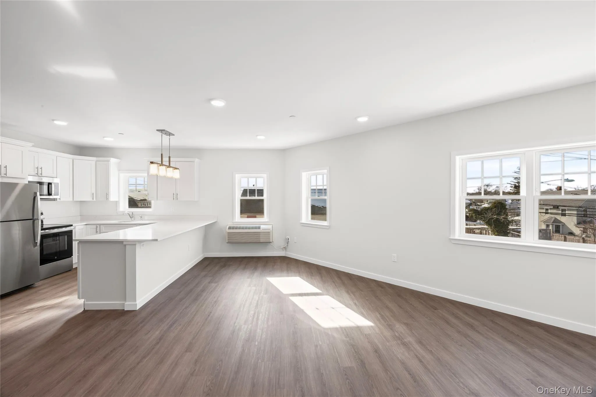 227 4th Avenue, Islip, NY, 1 Bedroom Bedrooms, 3 Rooms Rooms,1 BathroomBathrooms,Residential Lease,For Rent,4th,0,934524 227 4th Avenue, Islip, NY, 1 Bedroom Bedrooms, 3 Rooms Rooms,1 BathroomBathrooms,Residential Lease,For Rent,4th,0,934524