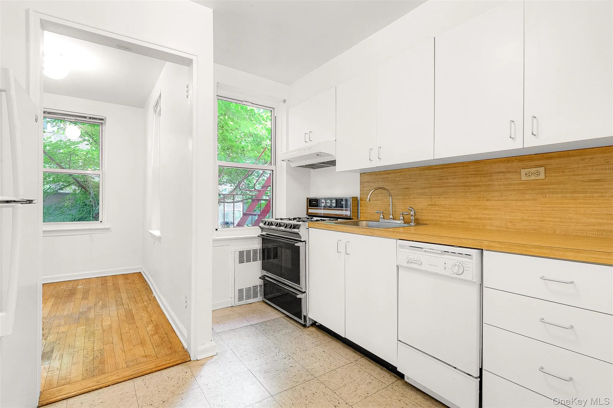 66-40 108th Street, New York, NY, 1 Bedroom Bedrooms, 4 Rooms Rooms,1 BathroomBathrooms,Residential Lease,Idx,108th,0,934537 66-40 108th Street, New York, NY, 1 Bedroom Bedrooms, 4 Rooms Rooms,1 BathroomBathrooms,Residential Lease,Idx,108th,0,934537