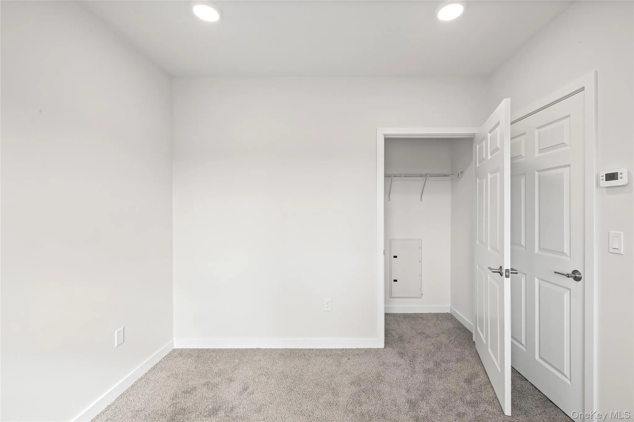 227 4th Avenue, Islip, NY, 1 Bedroom Bedrooms, 3 Rooms Rooms,1 BathroomBathrooms,Residential Lease,For Rent,4th,0,934583 227 4th Avenue, Islip, NY, 1 Bedroom Bedrooms, 3 Rooms Rooms,1 BathroomBathrooms,Residential Lease,For Rent,4th,0,934583