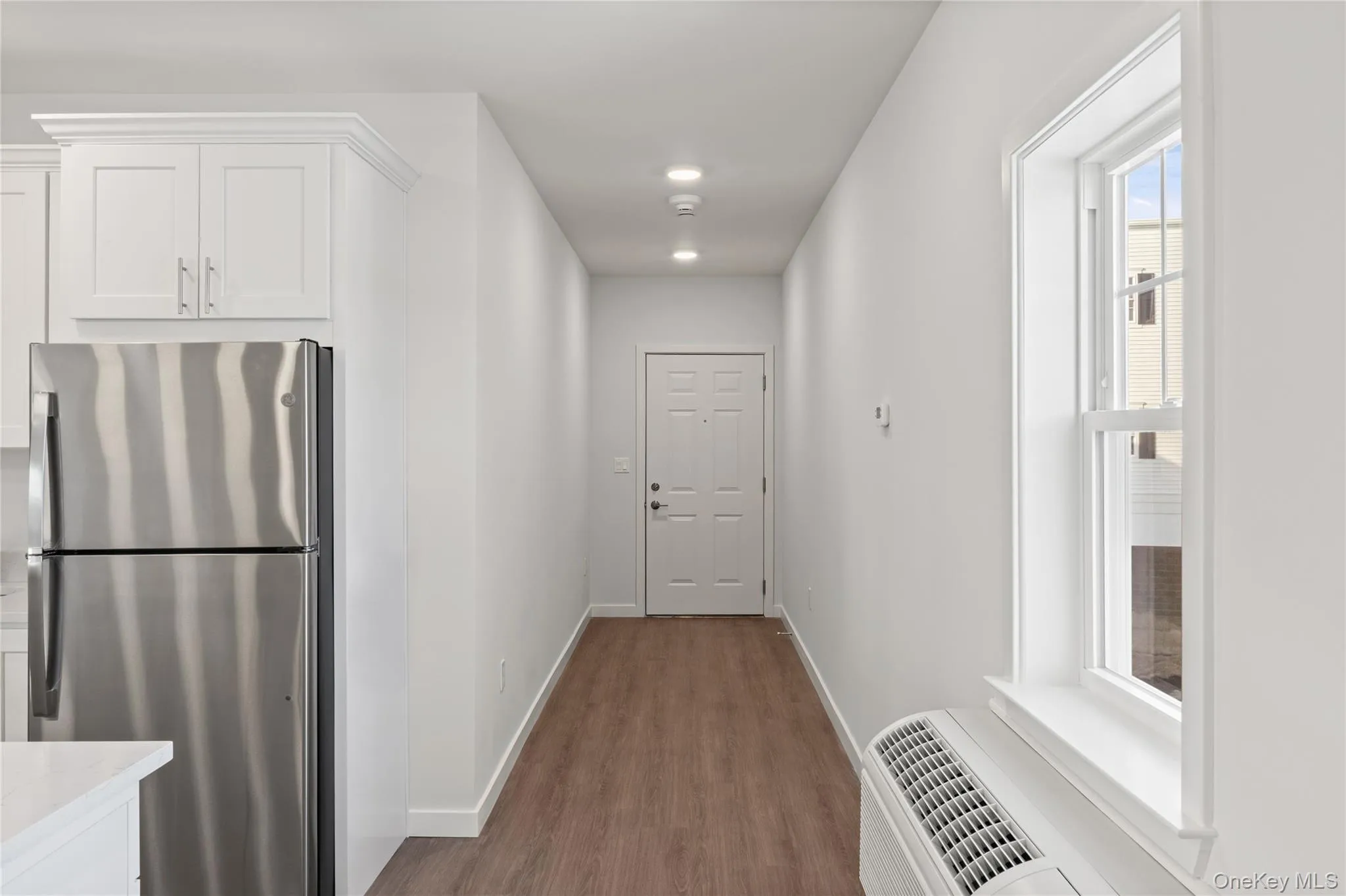 227 4th Avenue, Islip, NY, 1 Bedroom Bedrooms, 3 Rooms Rooms,1 BathroomBathrooms,Residential Lease,For Rent,4th,0,934583 227 4th Avenue, Islip, NY, 1 Bedroom Bedrooms, 3 Rooms Rooms,1 BathroomBathrooms,Residential Lease,For Rent,4th,0,934583