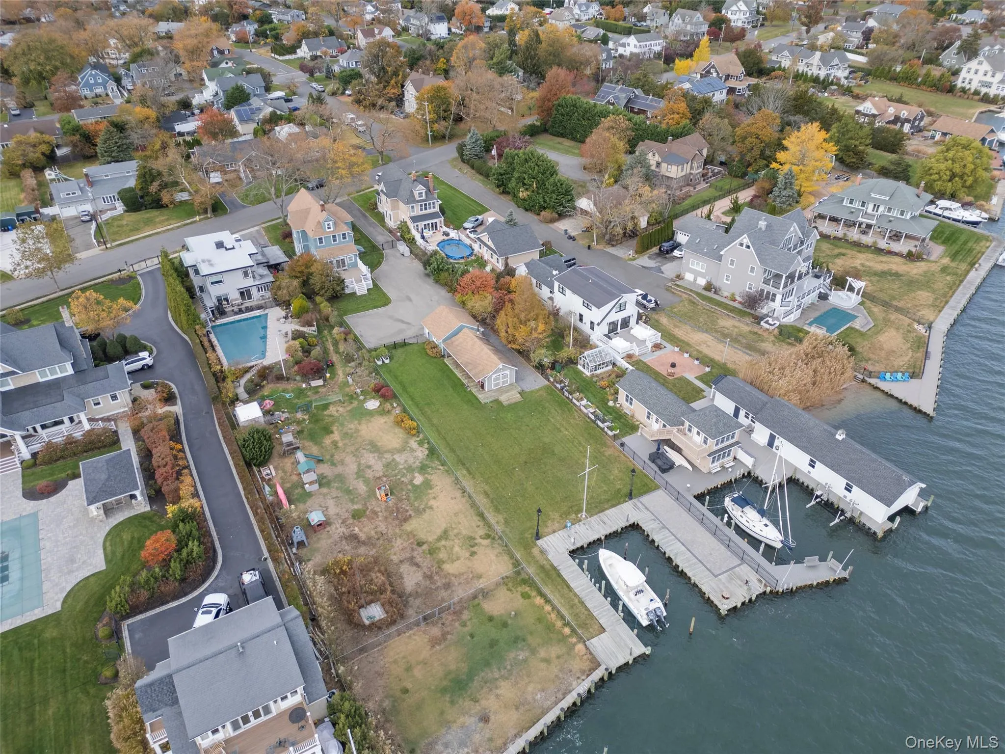 View of property location with nearby suburban area and a nearby body of water View of property location with nearby suburban area and a nearby body of water