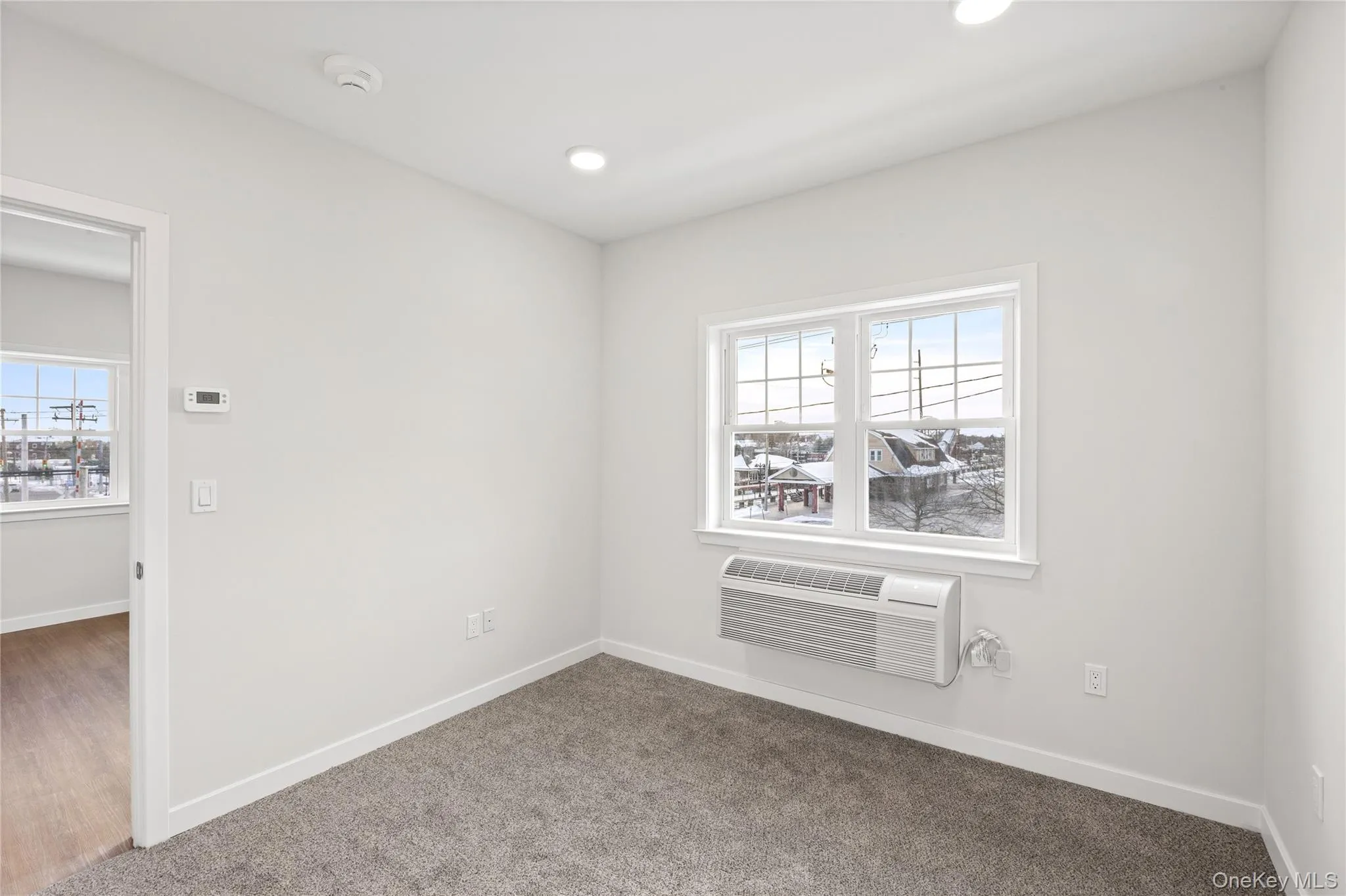 227 4th Avenue, Islip, NY, 1 Bedroom Bedrooms, 3 Rooms Rooms,1 BathroomBathrooms,Residential Lease,For Rent,4th,0,934598 227 4th Avenue, Islip, NY, 1 Bedroom Bedrooms, 3 Rooms Rooms,1 BathroomBathrooms,Residential Lease,For Rent,4th,0,934598