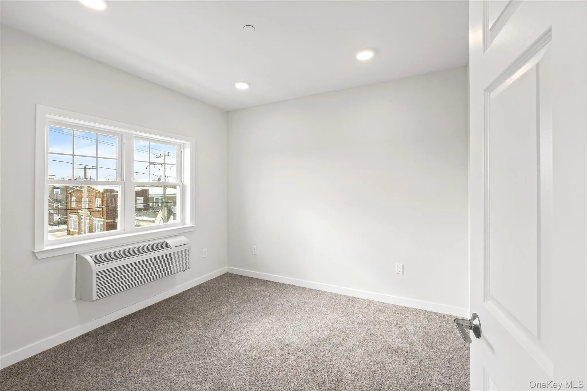 227 4th Avenue, Islip, NY, 1 Bedroom Bedrooms, 3 Rooms Rooms,1 BathroomBathrooms,Residential Lease,For Rent,4th,0,934598 227 4th Avenue, Islip, NY, 1 Bedroom Bedrooms, 3 Rooms Rooms,1 BathroomBathrooms,Residential Lease,For Rent,4th,0,934598