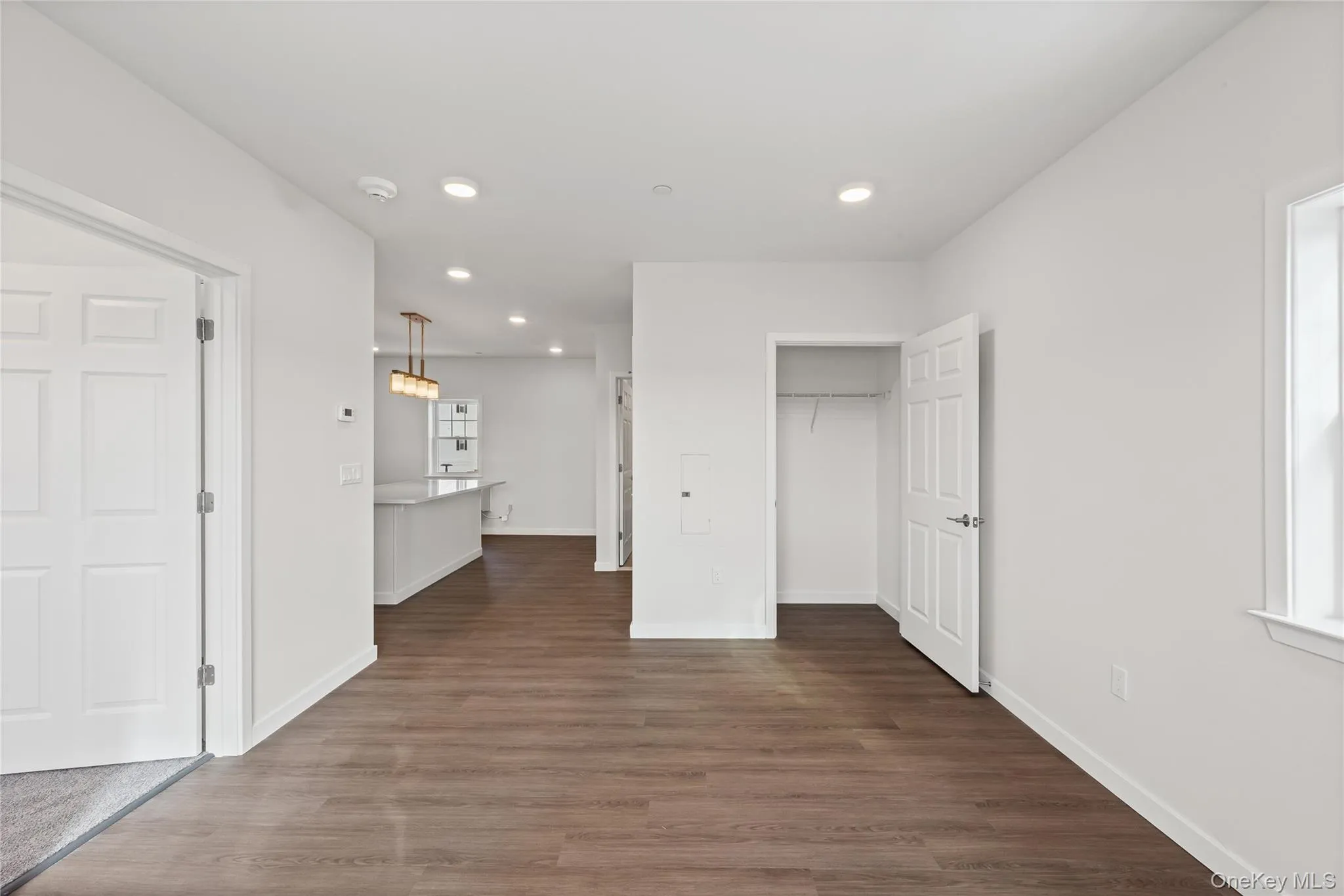 227 4th Avenue, Islip, NY, 1 Bedroom Bedrooms, 3 Rooms Rooms,1 BathroomBathrooms,Residential Lease,For Rent,4th,0,934598 227 4th Avenue, Islip, NY, 1 Bedroom Bedrooms, 3 Rooms Rooms,1 BathroomBathrooms,Residential Lease,For Rent,4th,0,934598