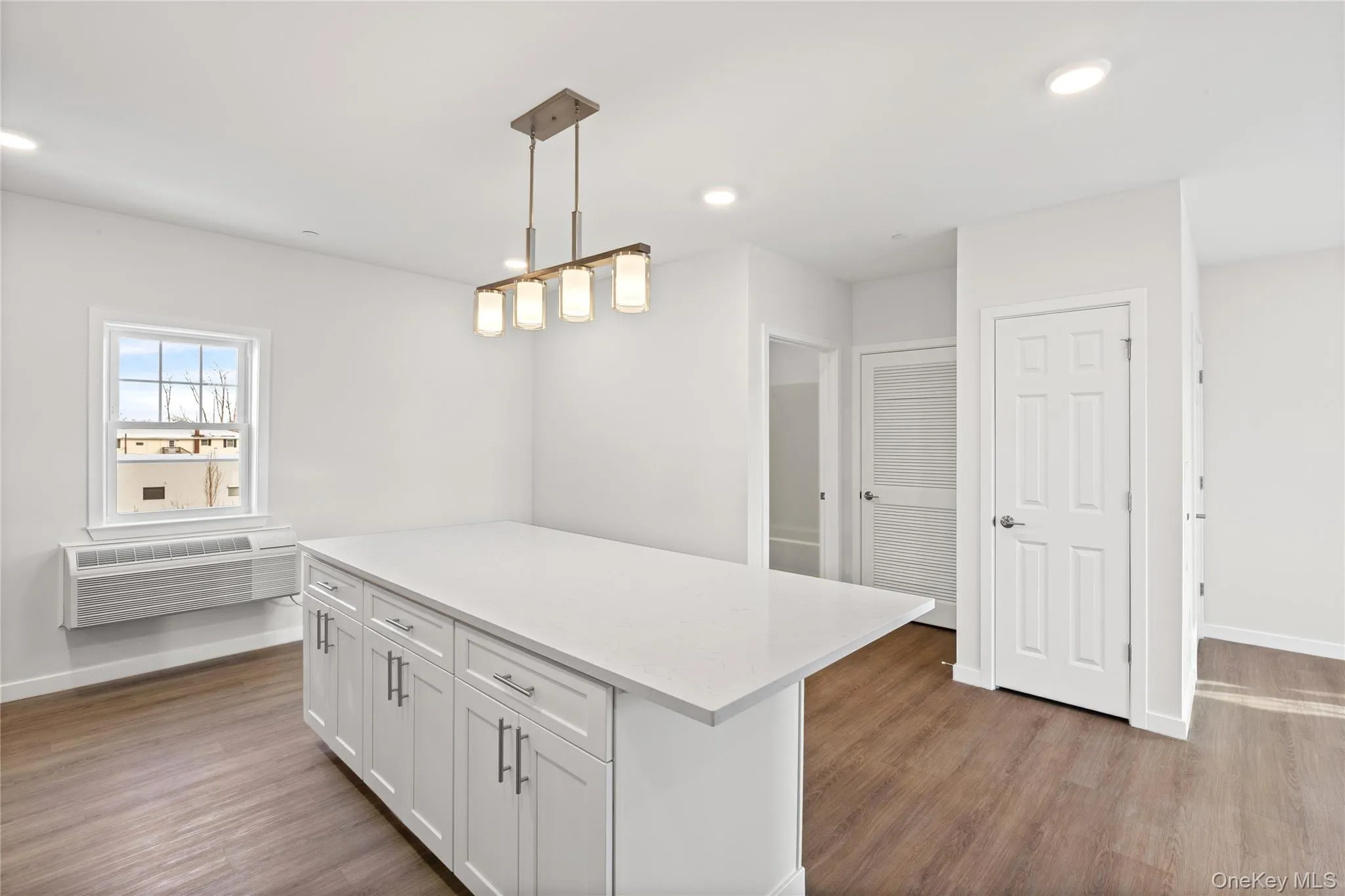 227 4th Avenue, Islip, NY, 1 Bedroom Bedrooms, 3 Rooms Rooms,1 BathroomBathrooms,Residential Lease,For Rent,4th,0,934628 227 4th Avenue, Islip, NY, 1 Bedroom Bedrooms, 3 Rooms Rooms,1 BathroomBathrooms,Residential Lease,For Rent,4th,0,934628