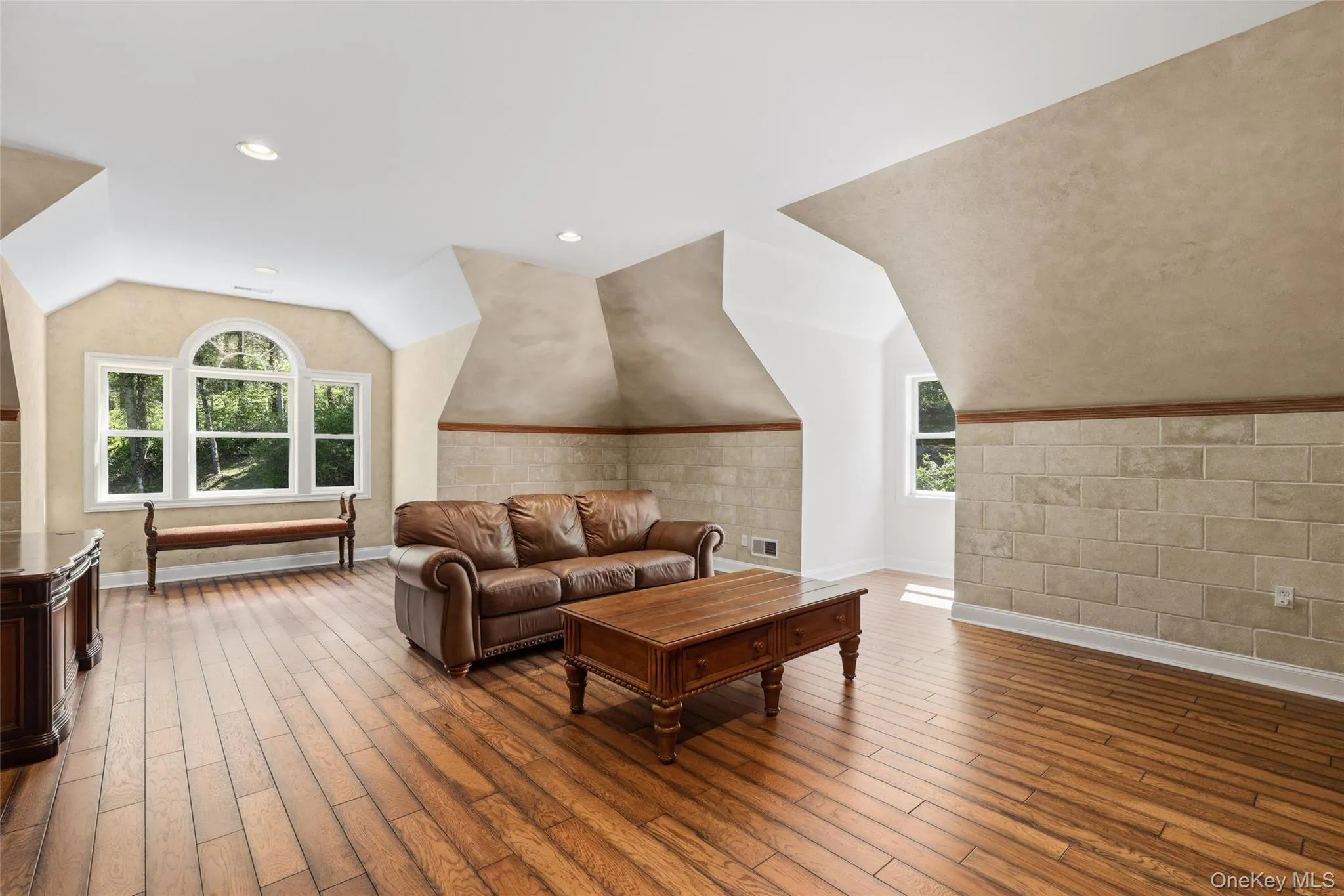 10 Hopes Farm Lane, North Castle, NY, 5 Bedrooms Bedrooms, 15 Rooms Rooms,5 BathroomsBathrooms,Residential,For Rent,Hopes Farm,0,934693 10 Hopes Farm Lane, North Castle, NY, 5 Bedrooms Bedrooms, 15 Rooms Rooms,5 BathroomsBathrooms,Residential,For Rent,Hopes Farm,0,934693