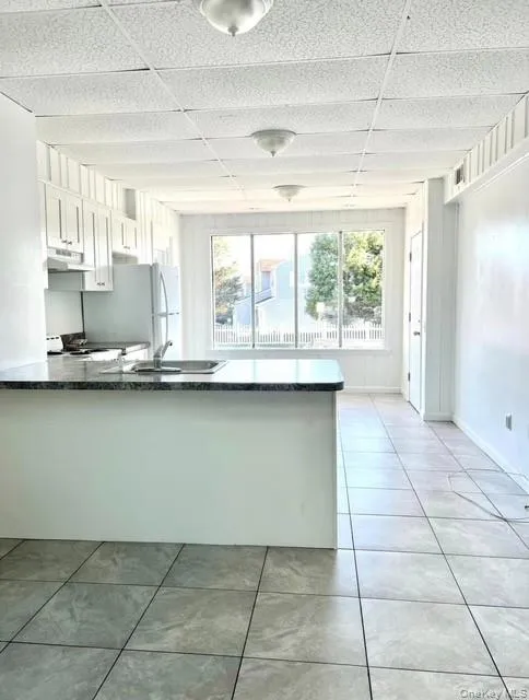 Kitchen / Living Room Combo Kitchen / Living Room Combo