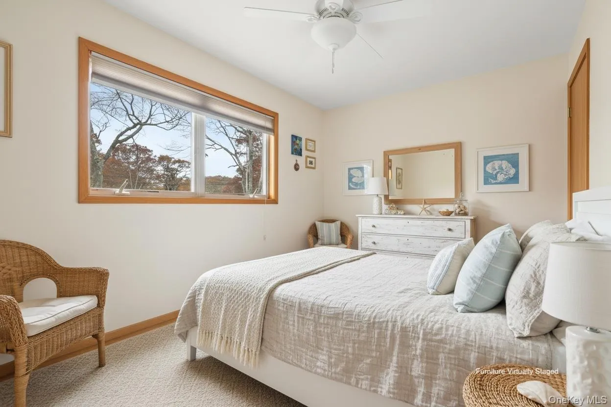 21 Woodridge Road, Southampton, New York 11946