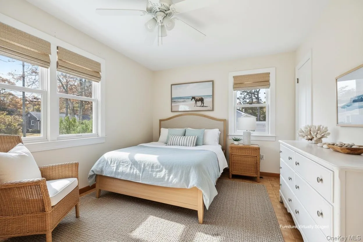 21 Woodridge Road, Southampton, New York 11946