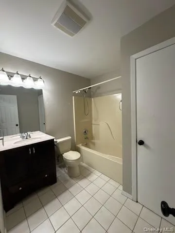 650 Dunton Avenue, Brookhaven, NY, 3 Bedrooms Bedrooms, 6 Rooms Rooms,2 BathroomsBathrooms,Residential Lease,For Rent,Dunton,0,934866 650 Dunton Avenue, Brookhaven, NY, 3 Bedrooms Bedrooms, 6 Rooms Rooms,2 BathroomsBathrooms,Residential Lease,For Rent,Dunton,0,934866