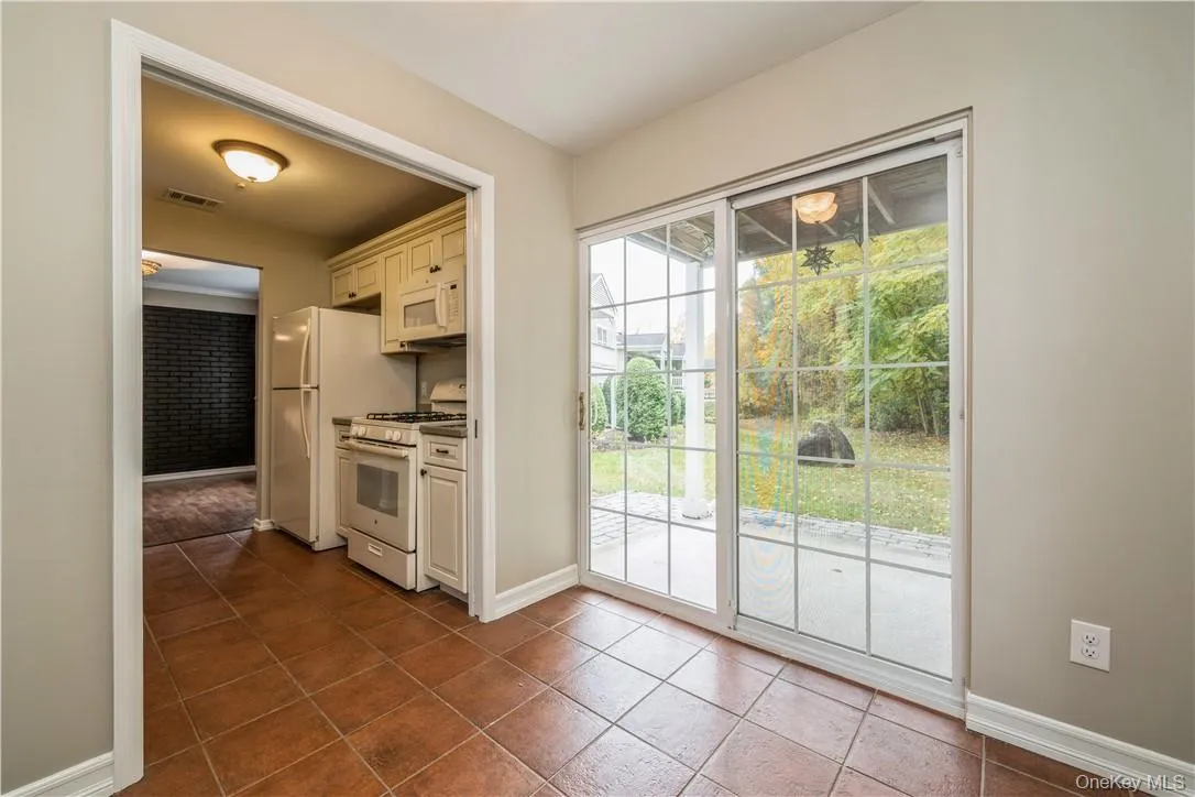 27 The Knolls, Warwick (town), NY, 1 Bedroom Bedrooms, 5 Rooms Rooms,1 BathroomBathrooms,Residential Lease,Idx,The,0,934879 27 The Knolls, Warwick (town), NY, 1 Bedroom Bedrooms, 5 Rooms Rooms,1 BathroomBathrooms,Residential Lease,Idx,The,0,934879