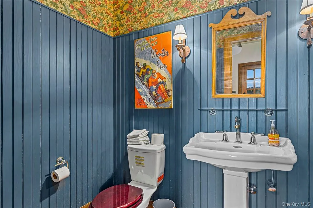 Powder Room Powder Room