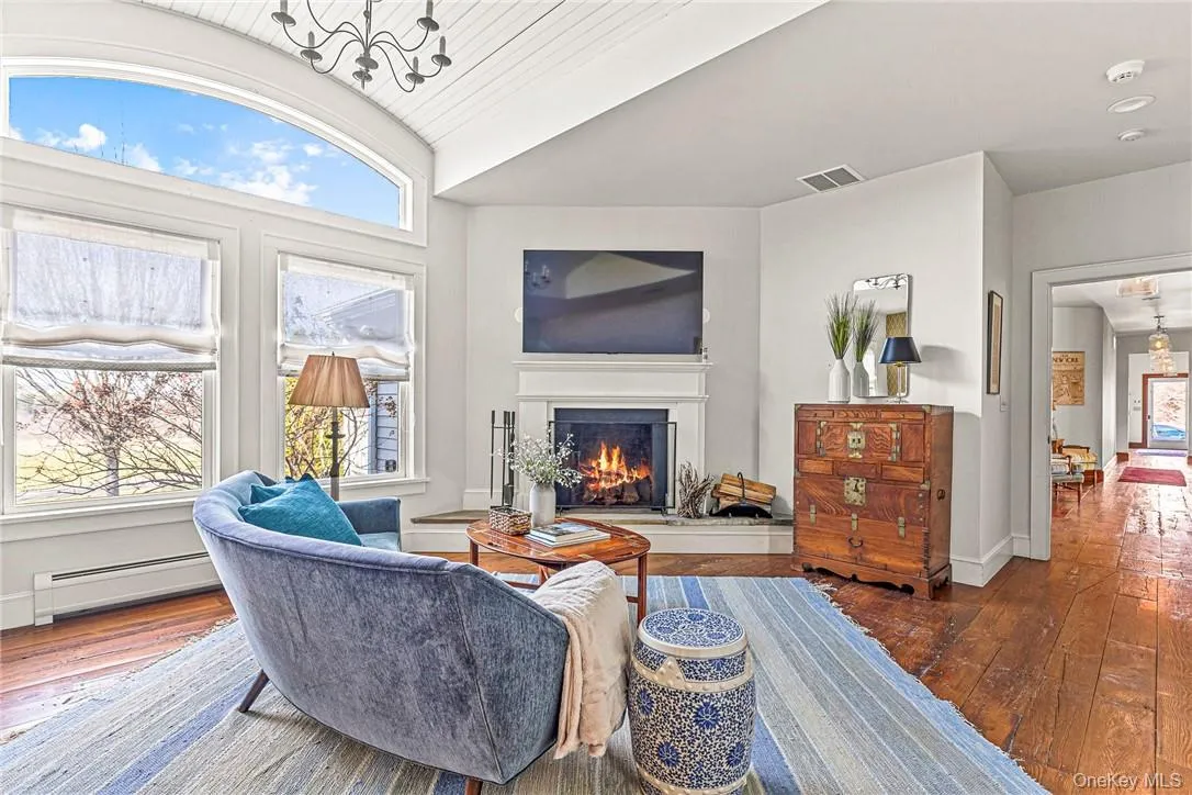 Primary Suite with Fireplace Primary Suite with Fireplace