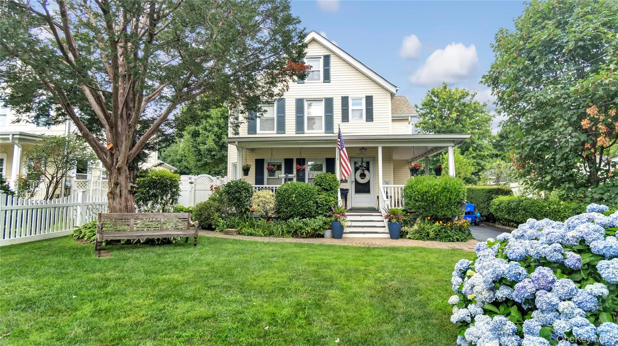 View of front facade with a porch View of front facade with a porch