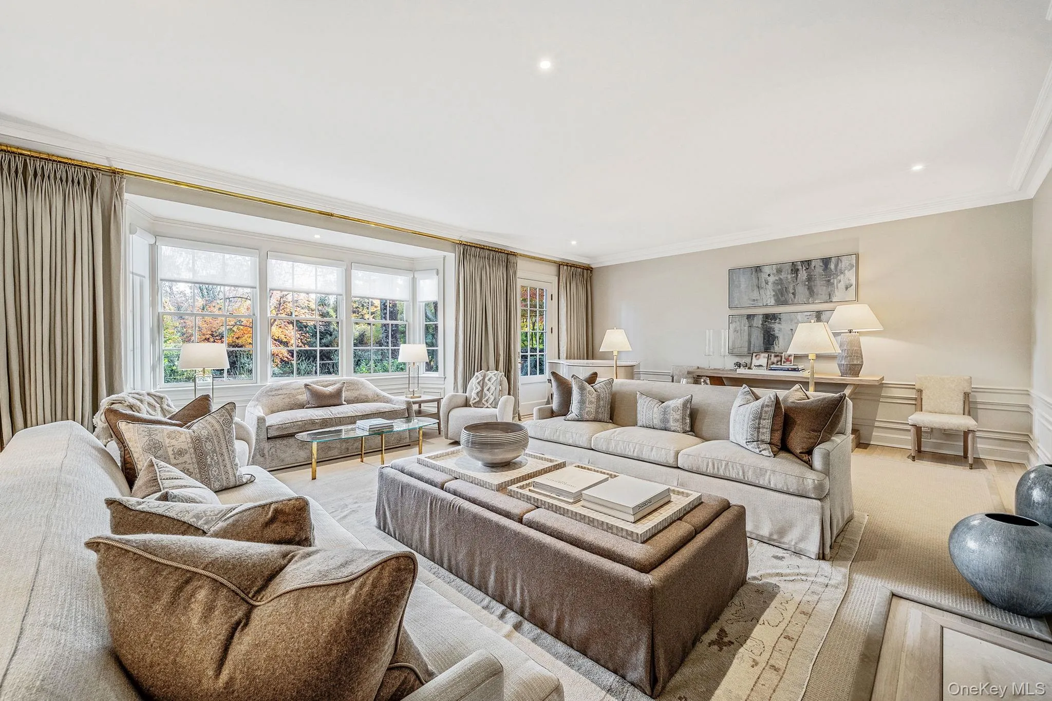 530 Chicken Valley Road, Oyster Bay, NY, 8 Bedrooms Bedrooms, 25 Rooms Rooms,6 BathroomsBathrooms,Residential Sale,For Rent,Chicken Valley,0,935076 530 Chicken Valley Road, Oyster Bay, NY, 8 Bedrooms Bedrooms, 25 Rooms Rooms,6 BathroomsBathrooms,Residential Sale,For Rent,Chicken Valley,0,935076