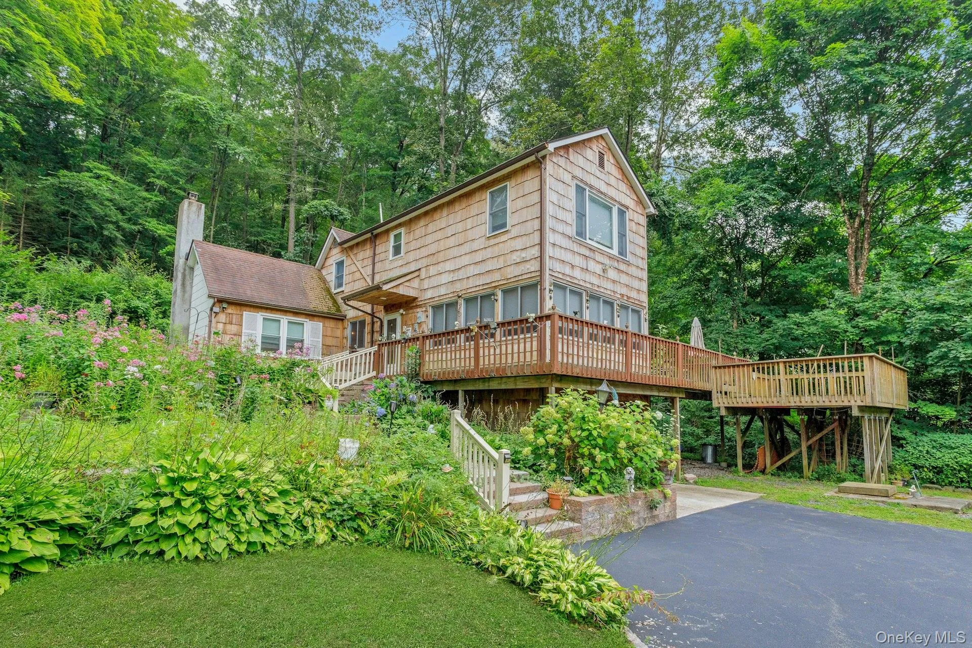 934 Peekskill Hollow Road, Carmel, NY, 4 Bedrooms Bedrooms, 9 Rooms Rooms,3 BathroomsBathrooms,Residential,For Rent,Peekskill Hollow,0,935148 934 Peekskill Hollow Road, Carmel, NY, 4 Bedrooms Bedrooms, 9 Rooms Rooms,3 BathroomsBathrooms,Residential,For Rent,Peekskill Hollow,0,935148