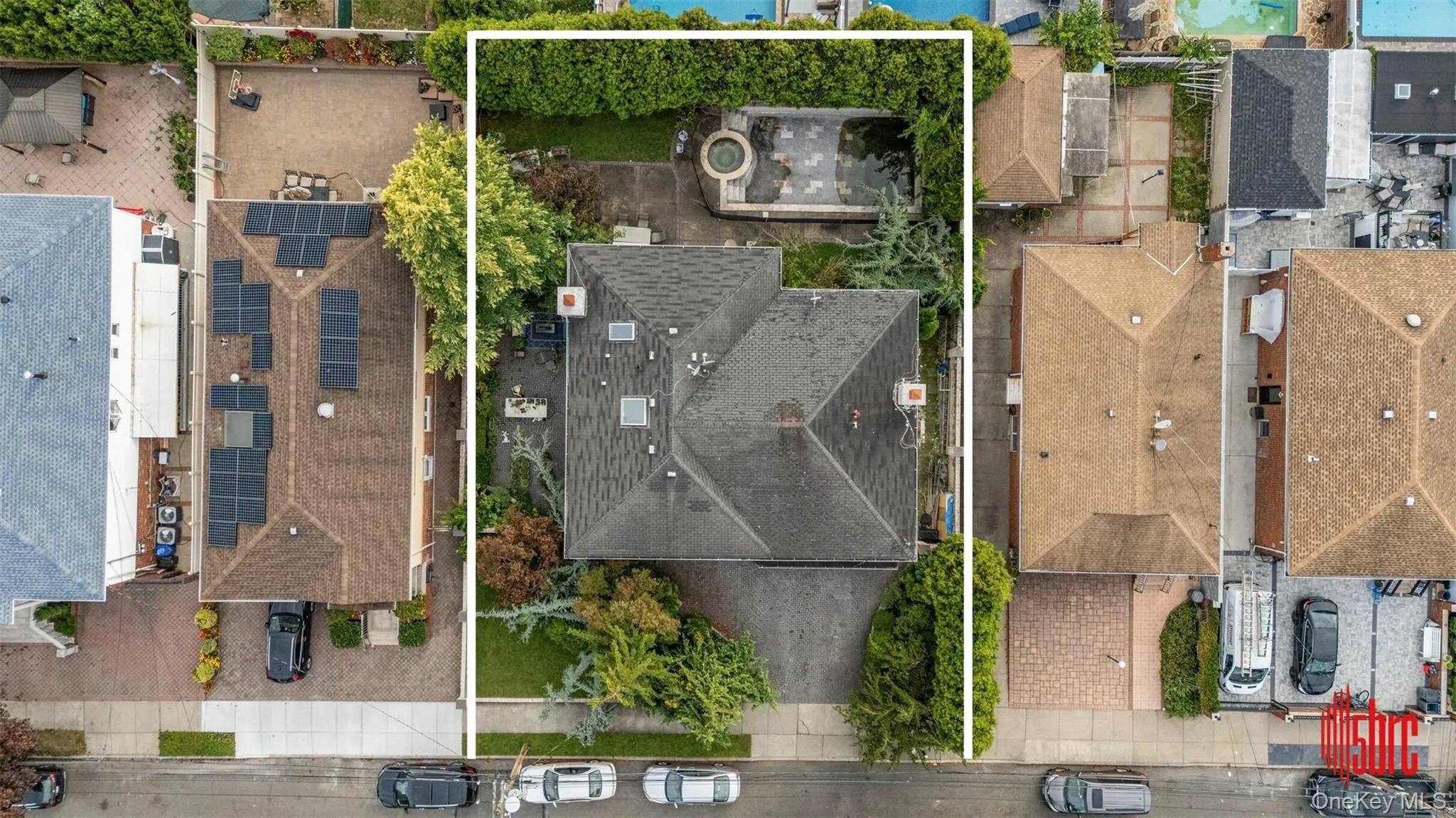 Aerial view of residential area featuring property parcel outlined Aerial view of residential area featuring property parcel outlined
