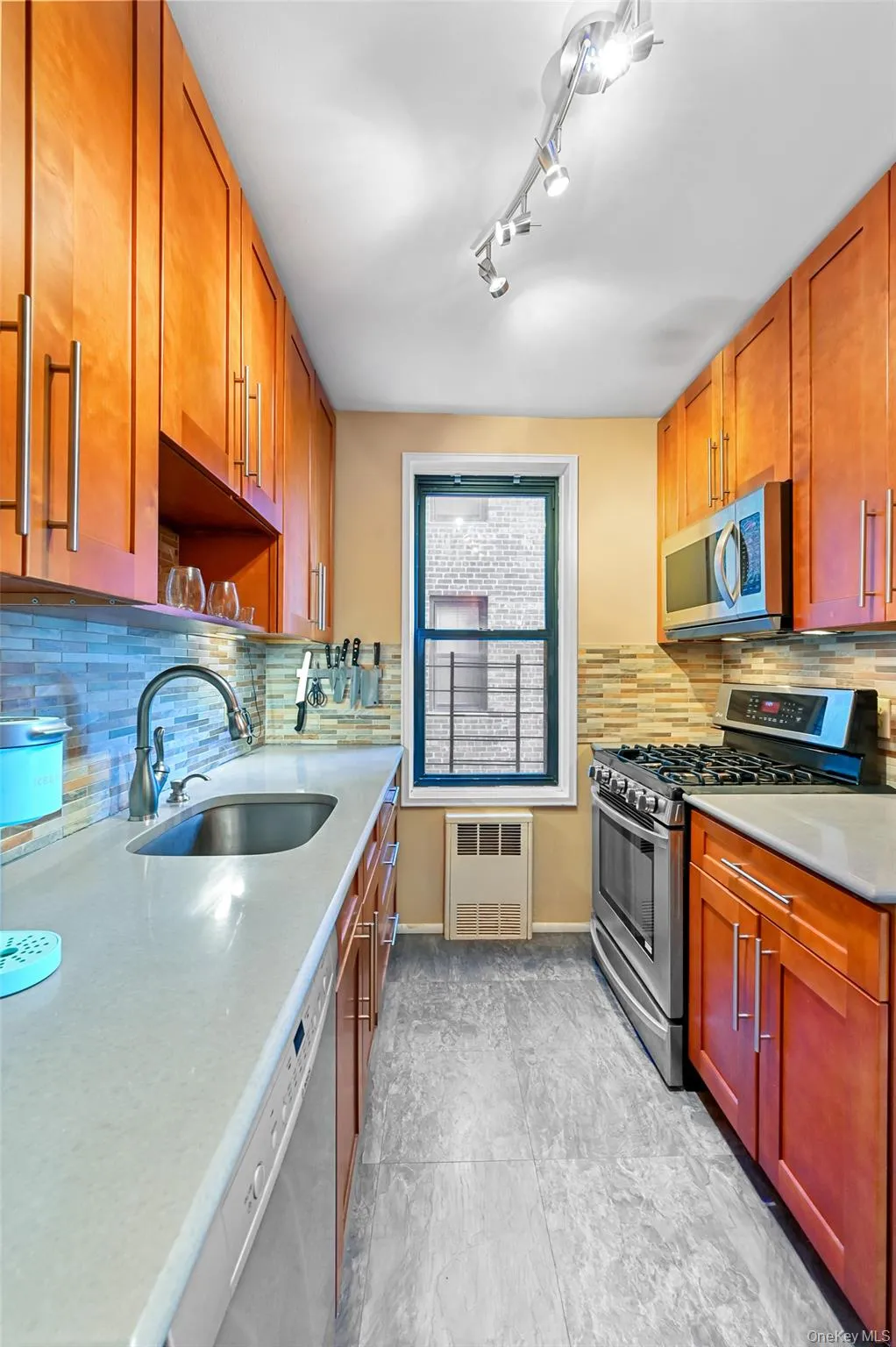 80-35 Springfield Blvd, New York, NY, 1 Bedroom Bedrooms, 5 Rooms Rooms,1 BathroomBathrooms,Residential,For Rent,Springfield Blvd,0,935239 80-35 Springfield Blvd, New York, NY, 1 Bedroom Bedrooms, 5 Rooms Rooms,1 BathroomBathrooms,Residential,For Rent,Springfield Blvd,0,935239