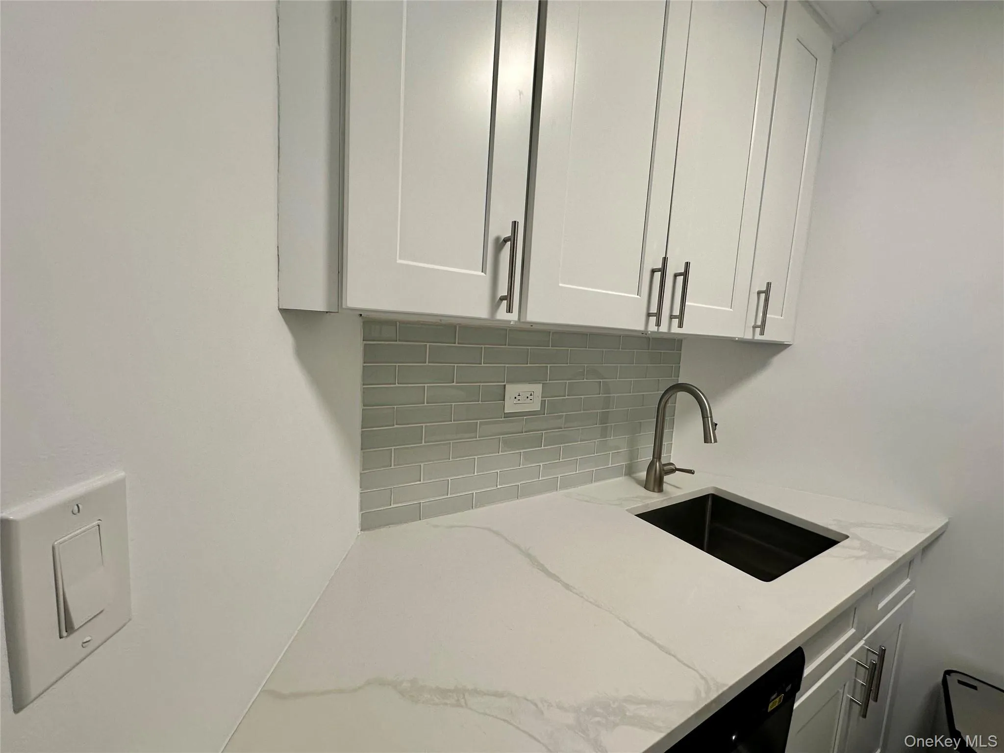 2 BAY CLUB Drive, New York, NY, 2 Rooms Rooms,1 BathroomBathrooms,Residential Lease,Idx,BAY CLUB,0,935249 2 BAY CLUB Drive, New York, NY, 2 Rooms Rooms,1 BathroomBathrooms,Residential Lease,Idx,BAY CLUB,0,935249