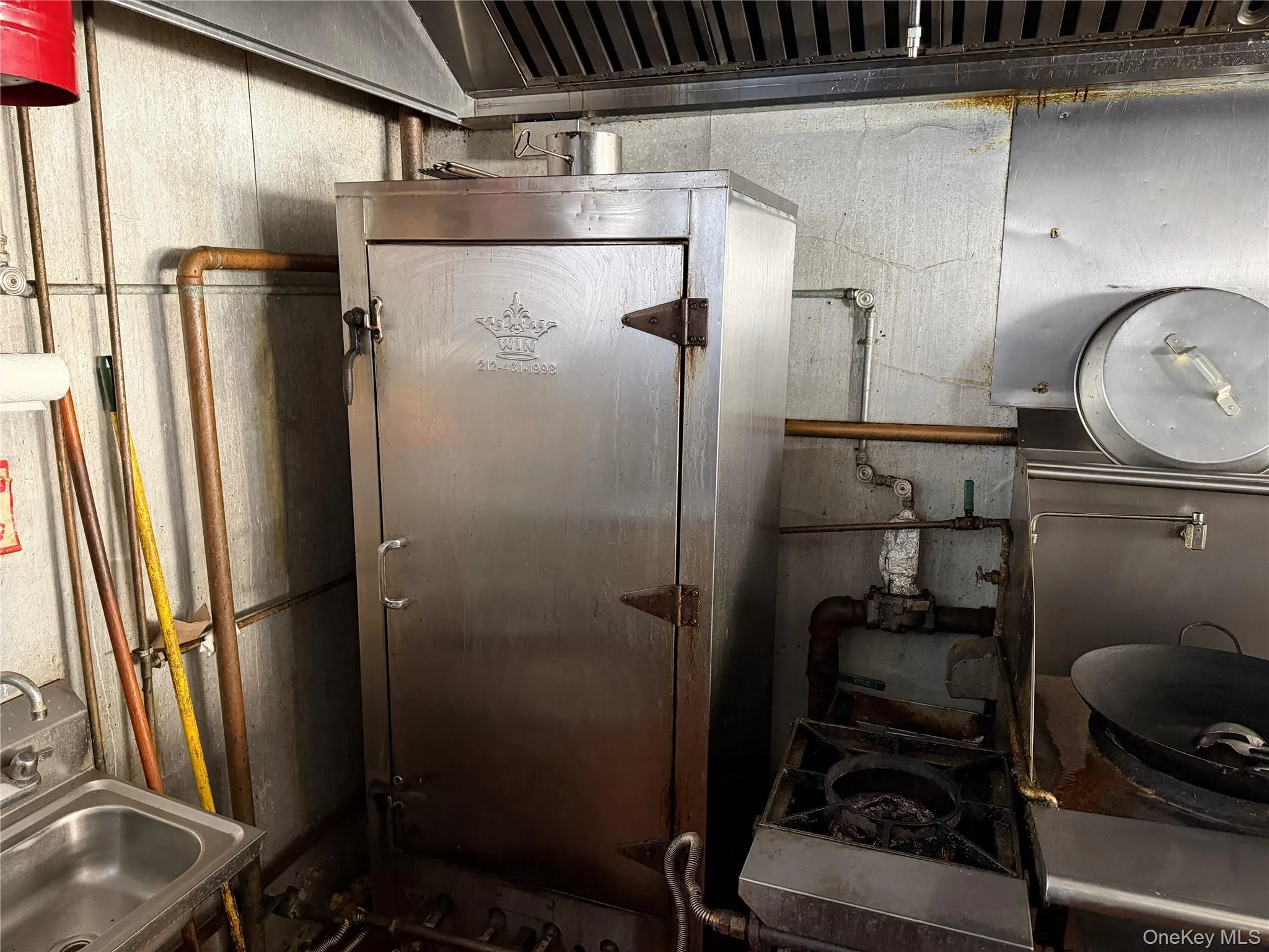 Utilities with a sink Utilities with a sink