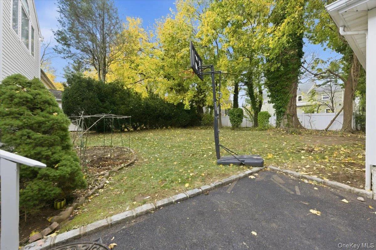 View of yard View of yard