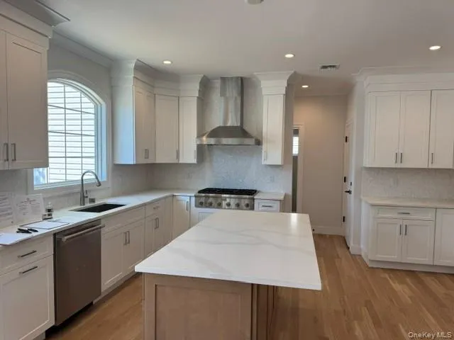 24 Patricia Lane, Oyster Bay, NY, 5 Bedrooms Bedrooms, 9 Rooms Rooms,4 BathroomsBathrooms,Residential,For Rent,Patricia,0,935388 24 Patricia Lane, Oyster Bay, NY, 5 Bedrooms Bedrooms, 9 Rooms Rooms,4 BathroomsBathrooms,Residential,For Rent,Patricia,0,935388