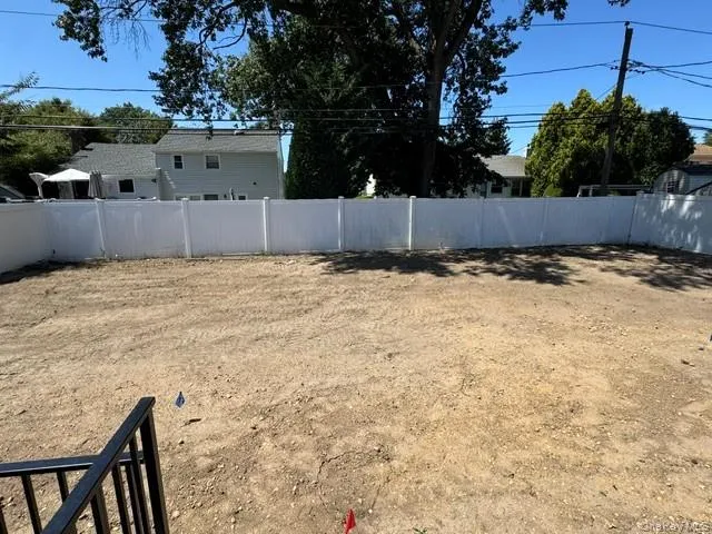 24 Patricia Lane, Oyster Bay, NY, 5 Bedrooms Bedrooms, 9 Rooms Rooms,4 BathroomsBathrooms,Residential,For Rent,Patricia,0,935388 24 Patricia Lane, Oyster Bay, NY, 5 Bedrooms Bedrooms, 9 Rooms Rooms,4 BathroomsBathrooms,Residential,For Rent,Patricia,0,935388
