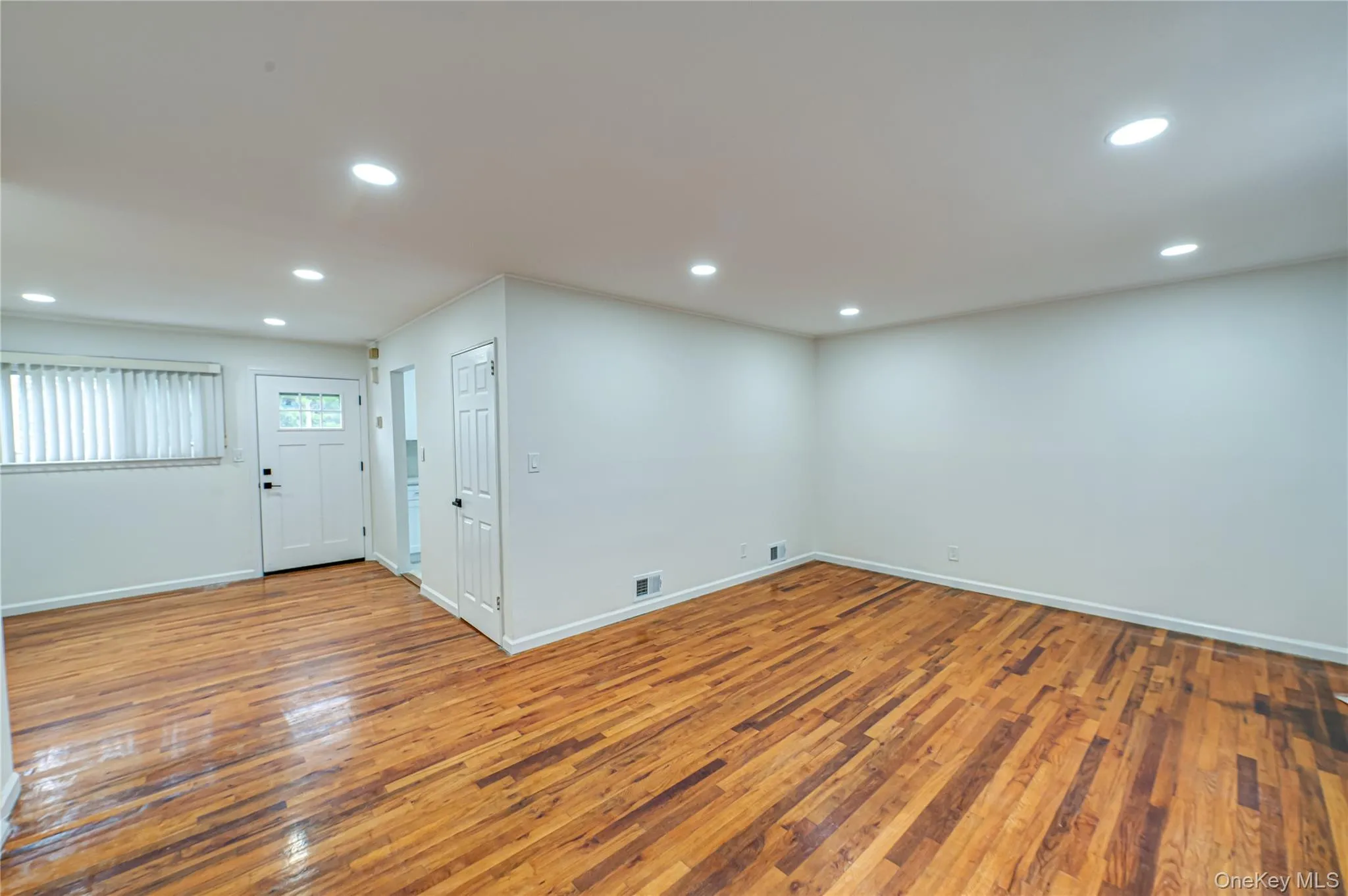 10 Gerhard Road, Oyster Bay, NY, 3 Bedrooms Bedrooms, 6 Rooms Rooms,2 BathroomsBathrooms,Residential Lease,Idx,Gerhard,0,935466 10 Gerhard Road, Oyster Bay, NY, 3 Bedrooms Bedrooms, 6 Rooms Rooms,2 BathroomsBathrooms,Residential Lease,Idx,Gerhard,0,935466