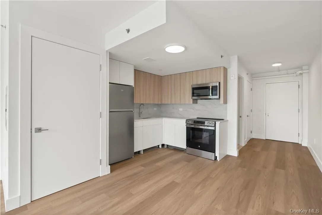 Ten Lyon Place, White Plains, NY, 2 Rooms Rooms,1 BathroomBathrooms,Residential Lease,Idx,Lyon,0,935495 Ten Lyon Place, White Plains, NY, 2 Rooms Rooms,1 BathroomBathrooms,Residential Lease,Idx,Lyon,0,935495