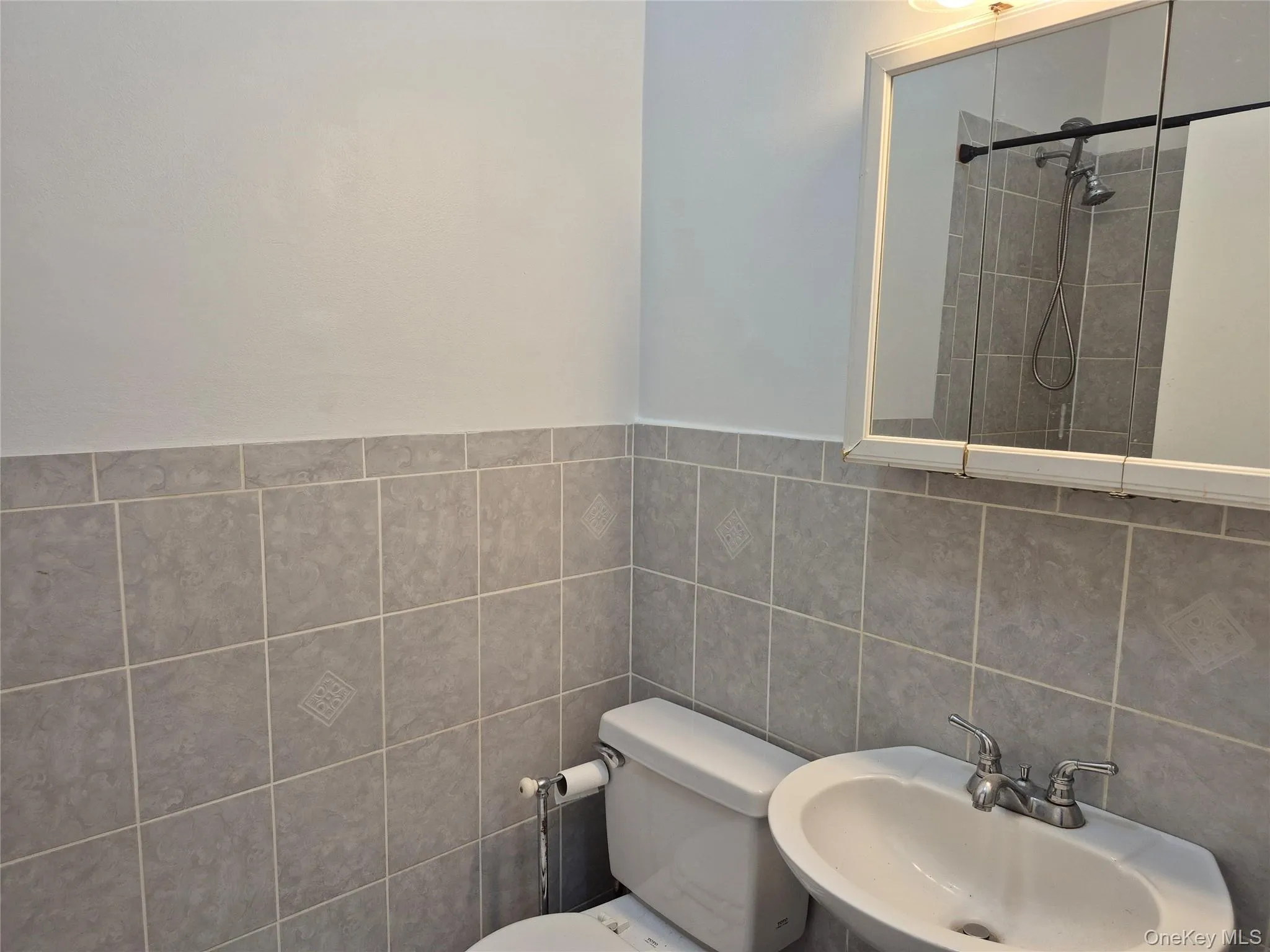 84-31 101 Street, New York, NY, 3 Bedrooms Bedrooms, 5 Rooms Rooms,1 BathroomBathrooms,Residential Lease,Idx,101,0,935611 84-31 101 Street, New York, NY, 3 Bedrooms Bedrooms, 5 Rooms Rooms,1 BathroomBathrooms,Residential Lease,Idx,101,0,935611