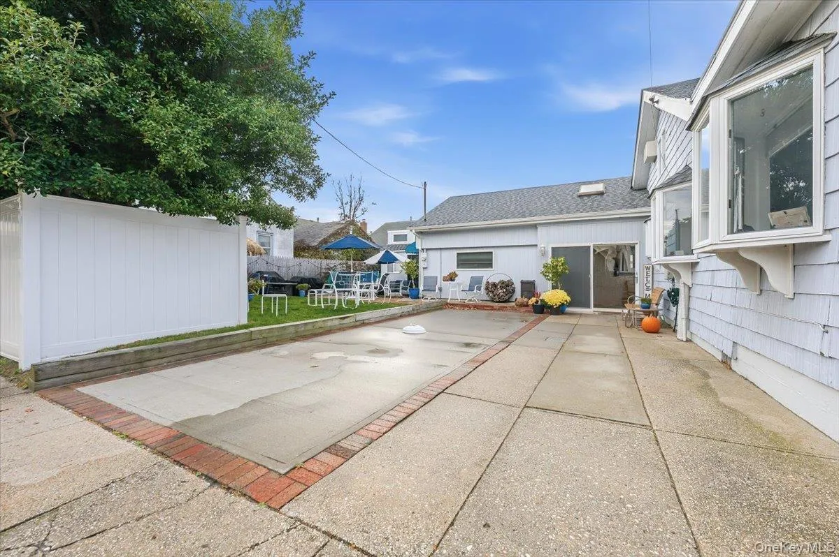 1 Bellmore Avenue, Hempstead, NY, 3 Bedrooms Bedrooms, 7 Rooms Rooms,2 BathroomsBathrooms,Residential Lease,Idx,Bellmore,0,935615 1 Bellmore Avenue, Hempstead, NY, 3 Bedrooms Bedrooms, 7 Rooms Rooms,2 BathroomsBathrooms,Residential Lease,Idx,Bellmore,0,935615