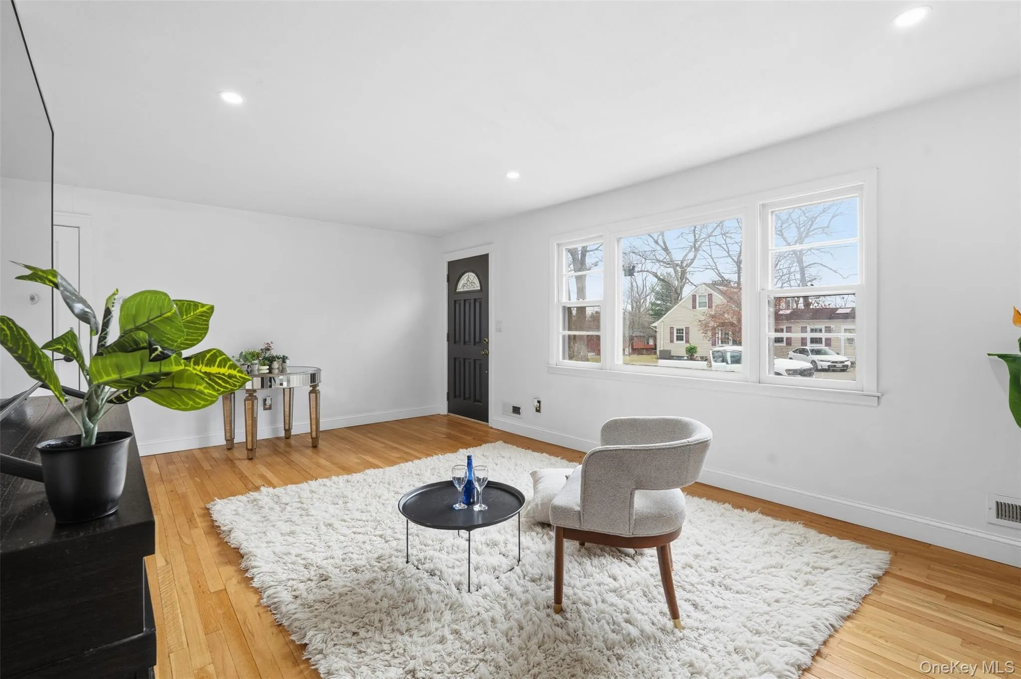 22 Hovenkamp Avenue, Clarkstown, NY, 3 Bedrooms Bedrooms, 8 Rooms Rooms,1 BathroomBathrooms,Residential,For Rent,Hovenkamp,0,935624 22 Hovenkamp Avenue, Clarkstown, NY, 3 Bedrooms Bedrooms, 8 Rooms Rooms,1 BathroomBathrooms,Residential,For Rent,Hovenkamp,0,935624