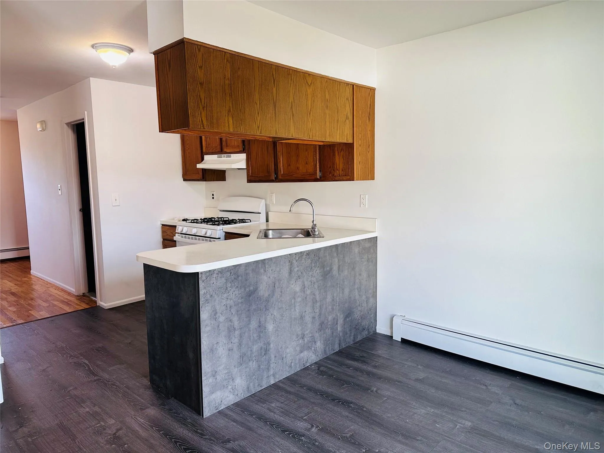 176 A Jackson Avenue, Oyster Bay, NY, 3 Bedrooms Bedrooms, 6 Rooms Rooms,2 BathroomsBathrooms,Residential Lease,Idx,Jackson,0,935645 176 A Jackson Avenue, Oyster Bay, NY, 3 Bedrooms Bedrooms, 6 Rooms Rooms,2 BathroomsBathrooms,Residential Lease,Idx,Jackson,0,935645