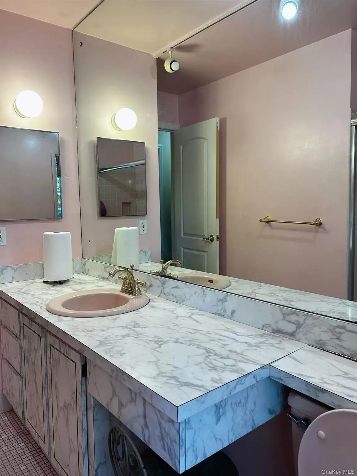 Full bathroom with vanity and an enclosed shower Full bathroom with vanity and an enclosed shower